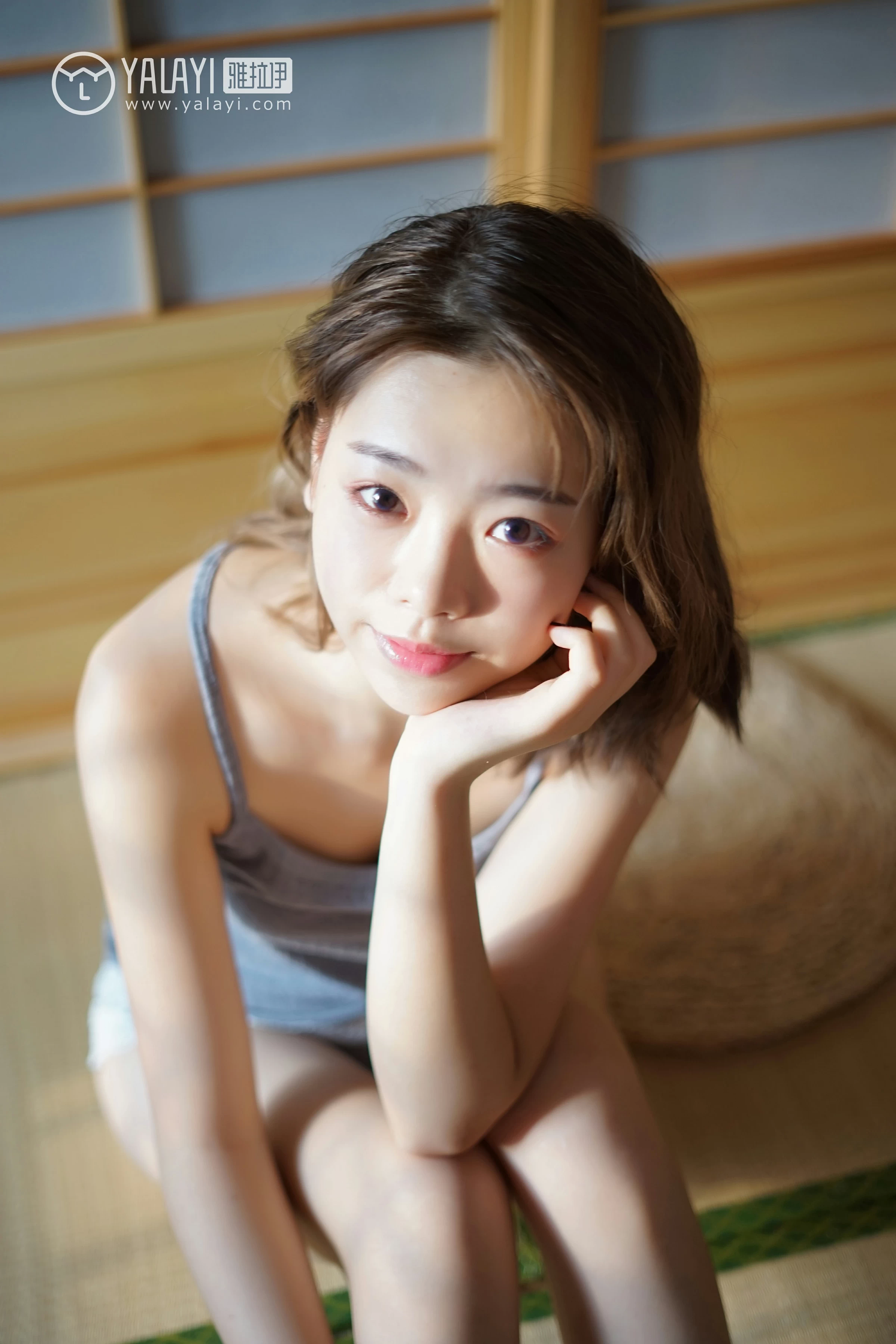 [YALAYI雅拉伊]NO.053 要有光 严冰冰 黑色透视睡衣加白色情趣镂空内衣性感私房写真集第16张