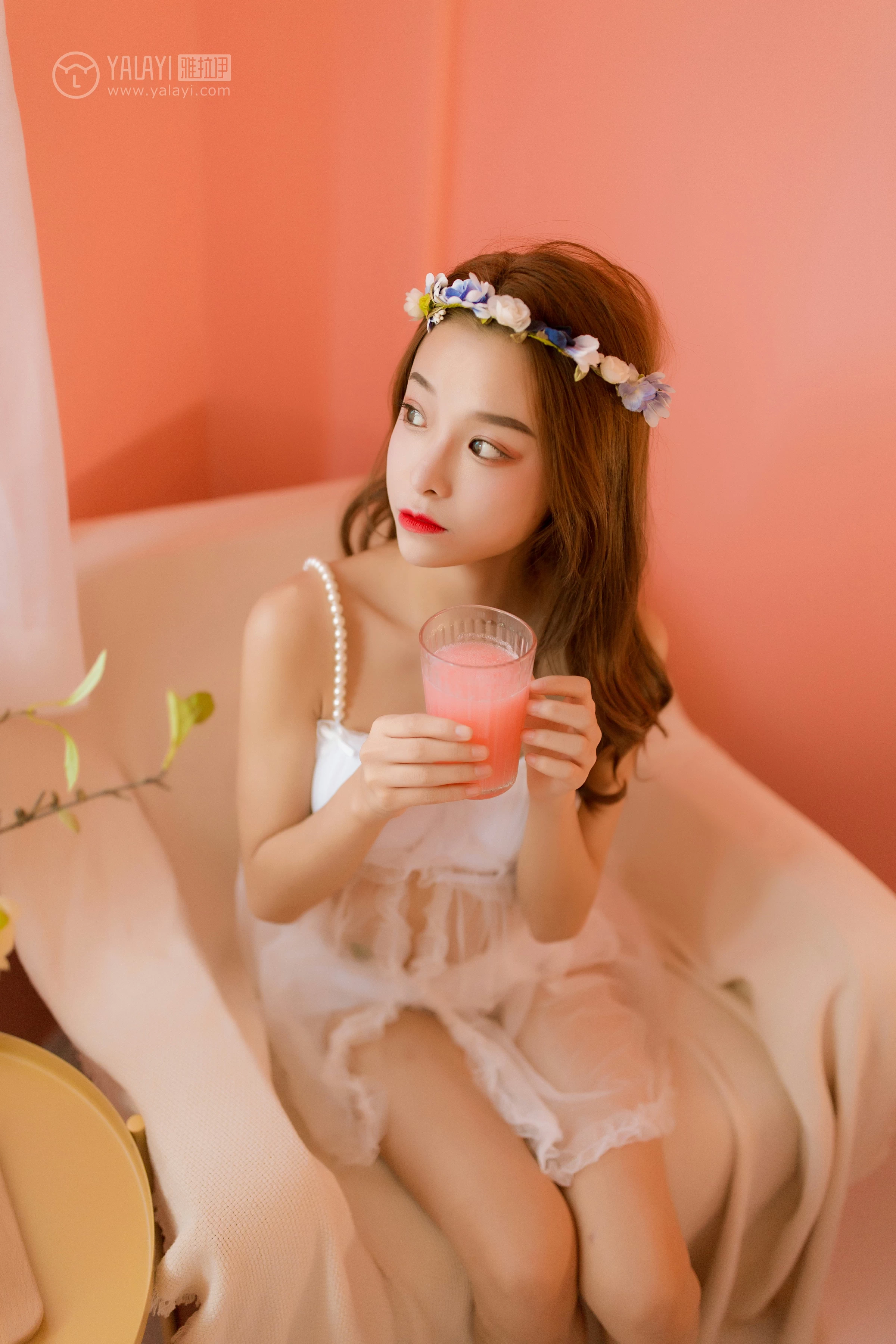 [YALAYI雅拉伊]NO.099 粉色系少女私房 倩微微 透视睡衣裙与白色蕾丝内衣性感私房写真集第9张