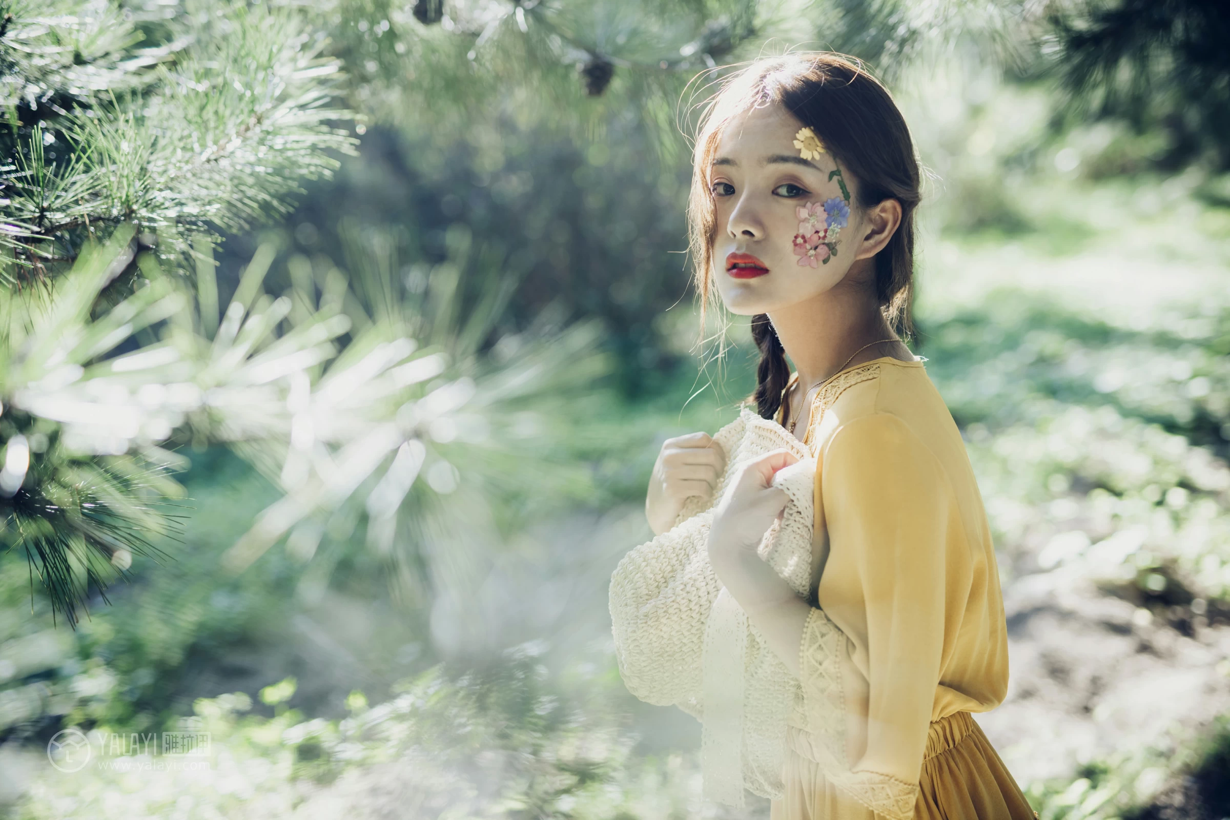 [YALAYI雅拉伊]NO.117 夏日小清新 白日梦 黄色蕾丝连衣裙清纯私房写真集第3张