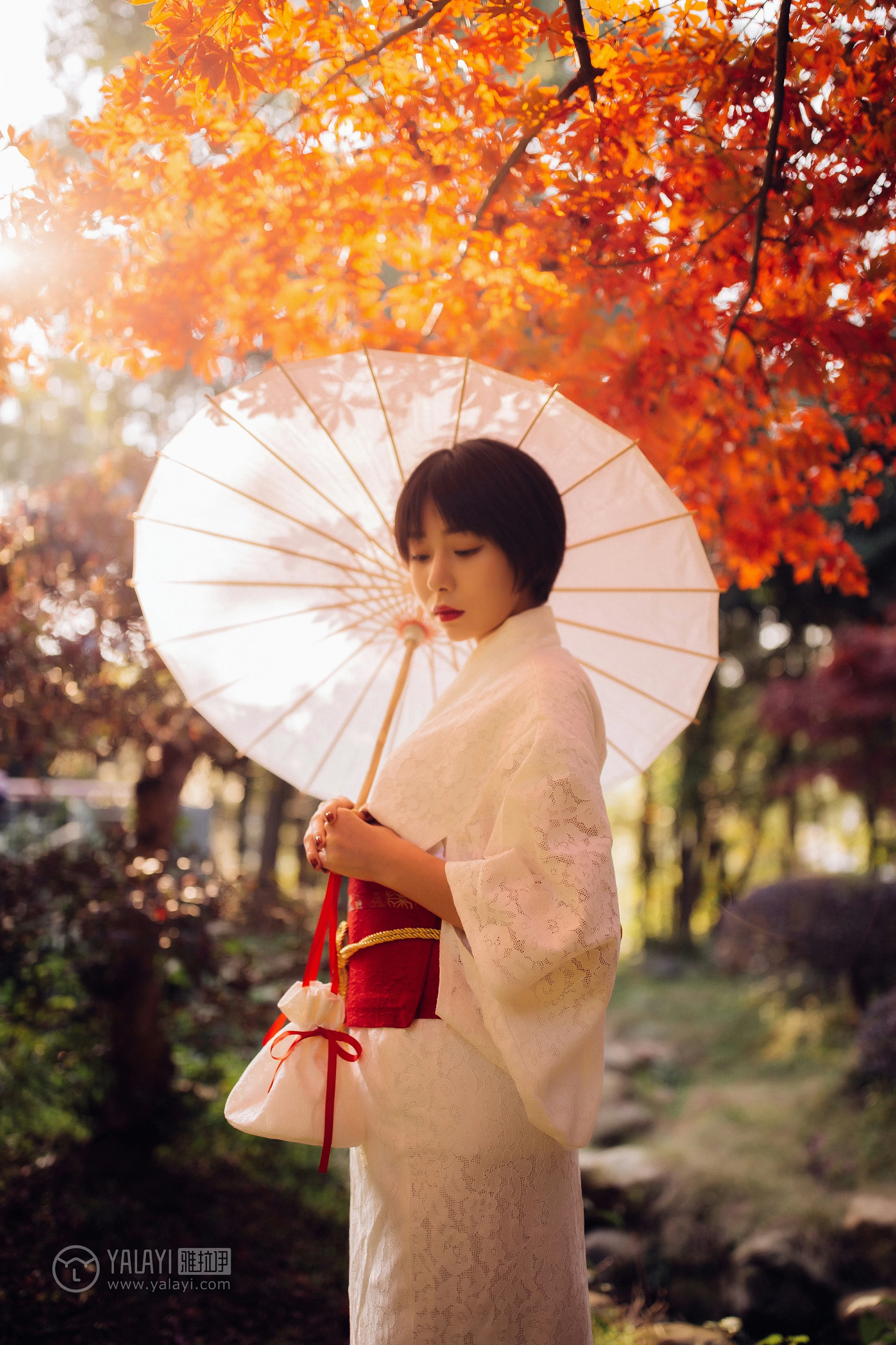 [YALAYI雅拉伊]NO.136 夕阳下的和风少女 静静 白色透视镂空和服性感私房写真集第3张