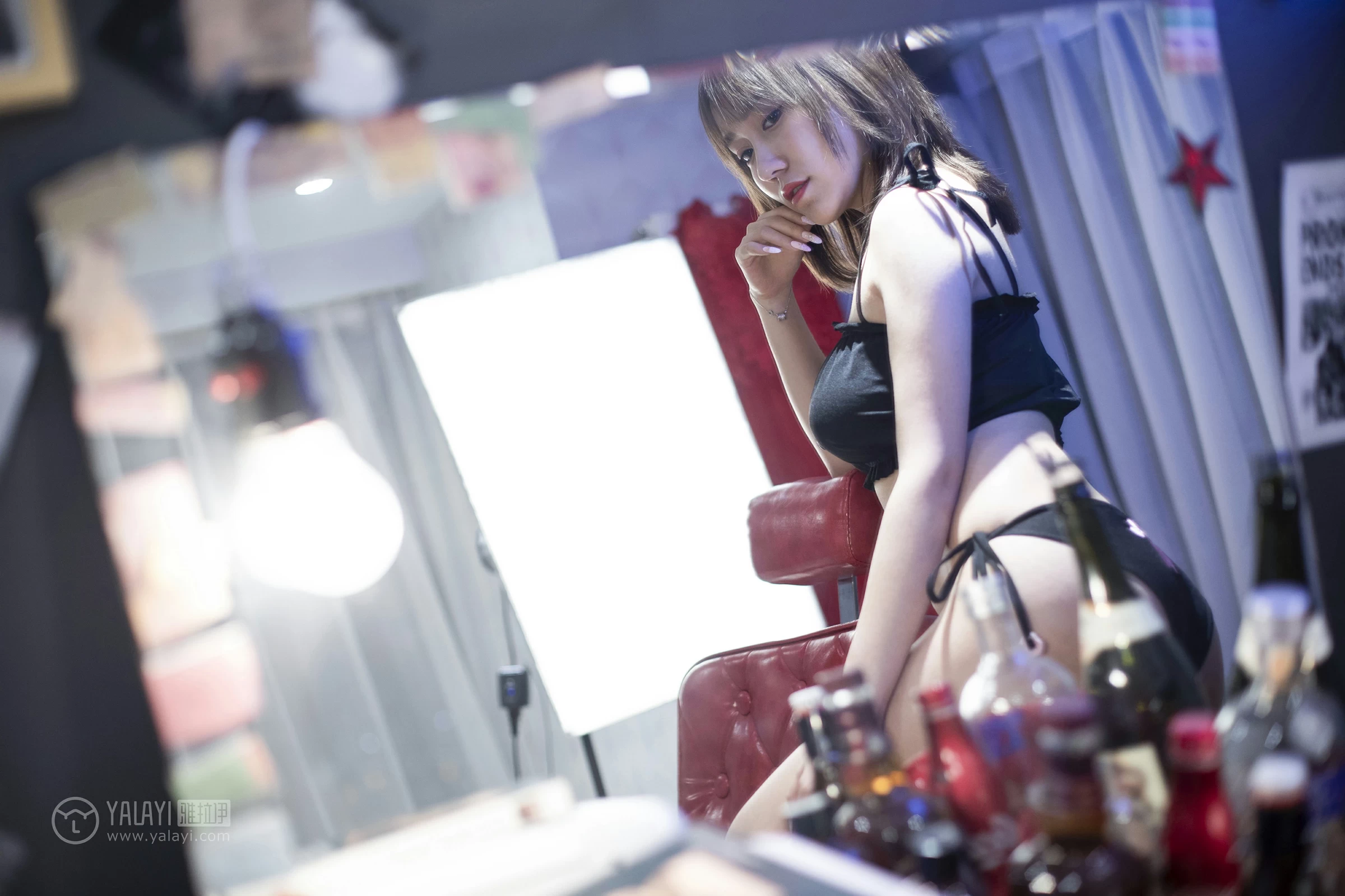 [YALAYI雅拉伊]NO.146 喵女郎 陈奕菲 黑色情趣制服内衣性感私房写真集第4张