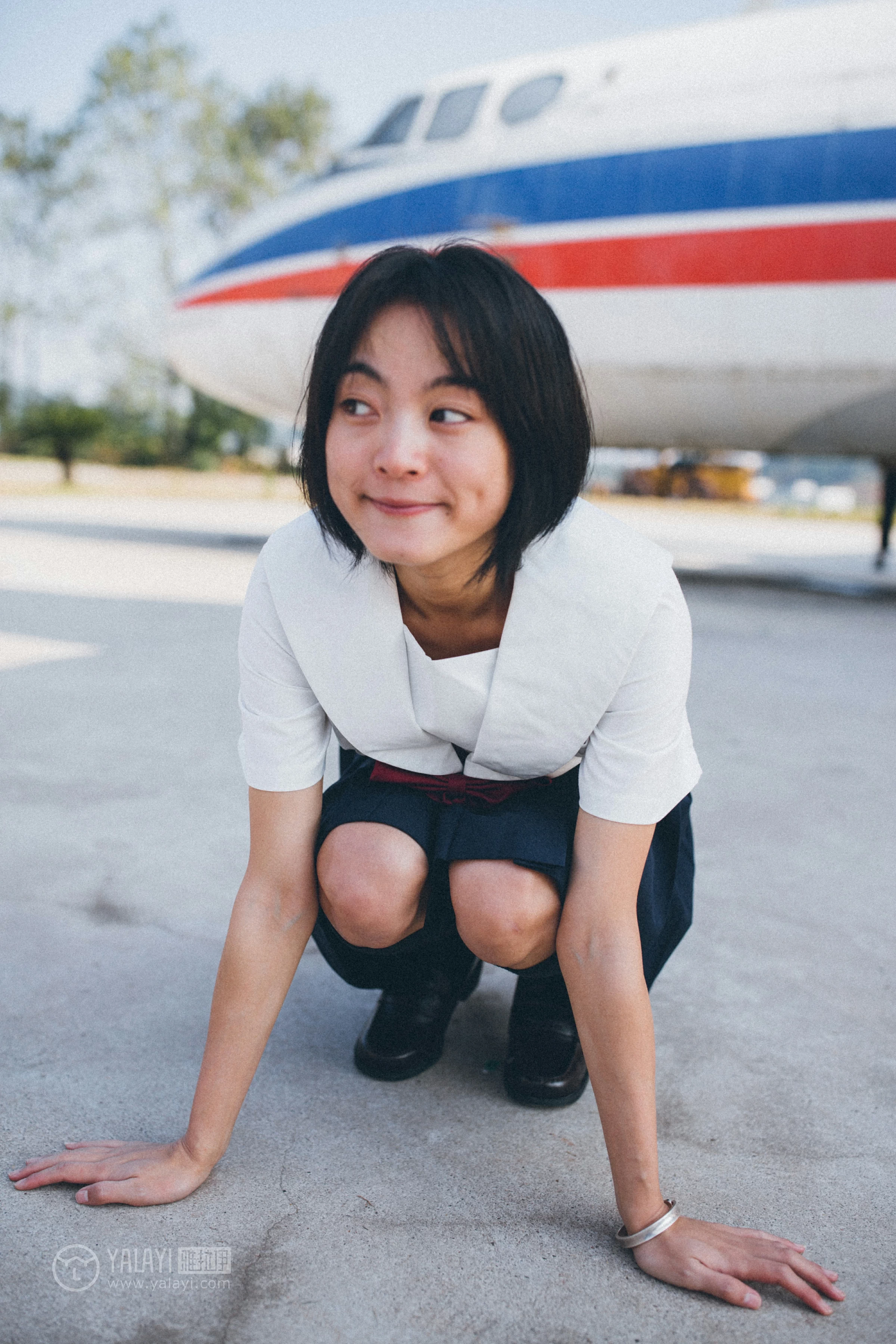 [YALAYI雅拉伊]NO.156 带我走带我飞 米粒米粒 高中女生制服与短裙私房写真集第2张
