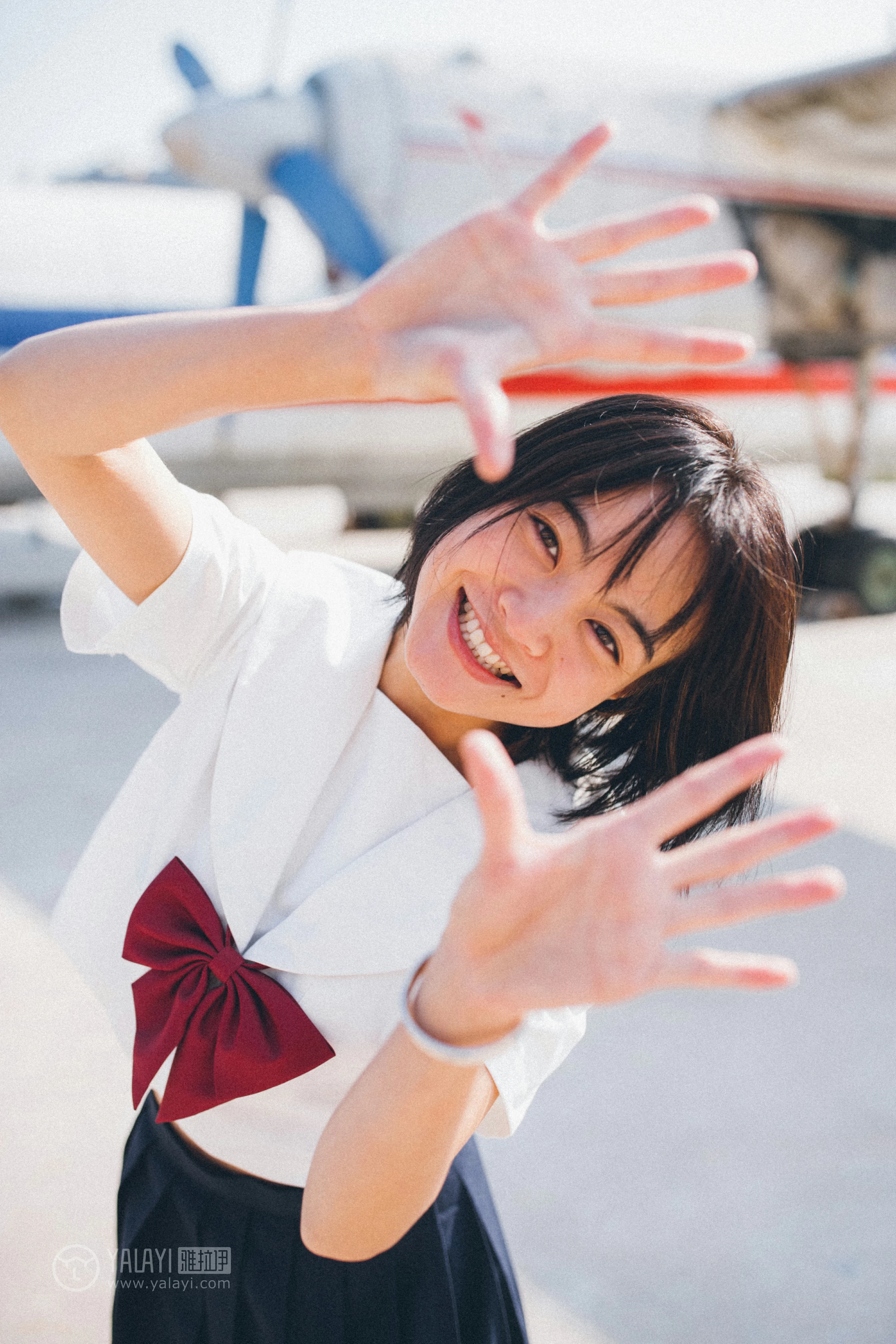 [YALAYI雅拉伊]NO.156 带我走带我飞 米粒米粒 高中女生制服与短裙私房写真集第3张