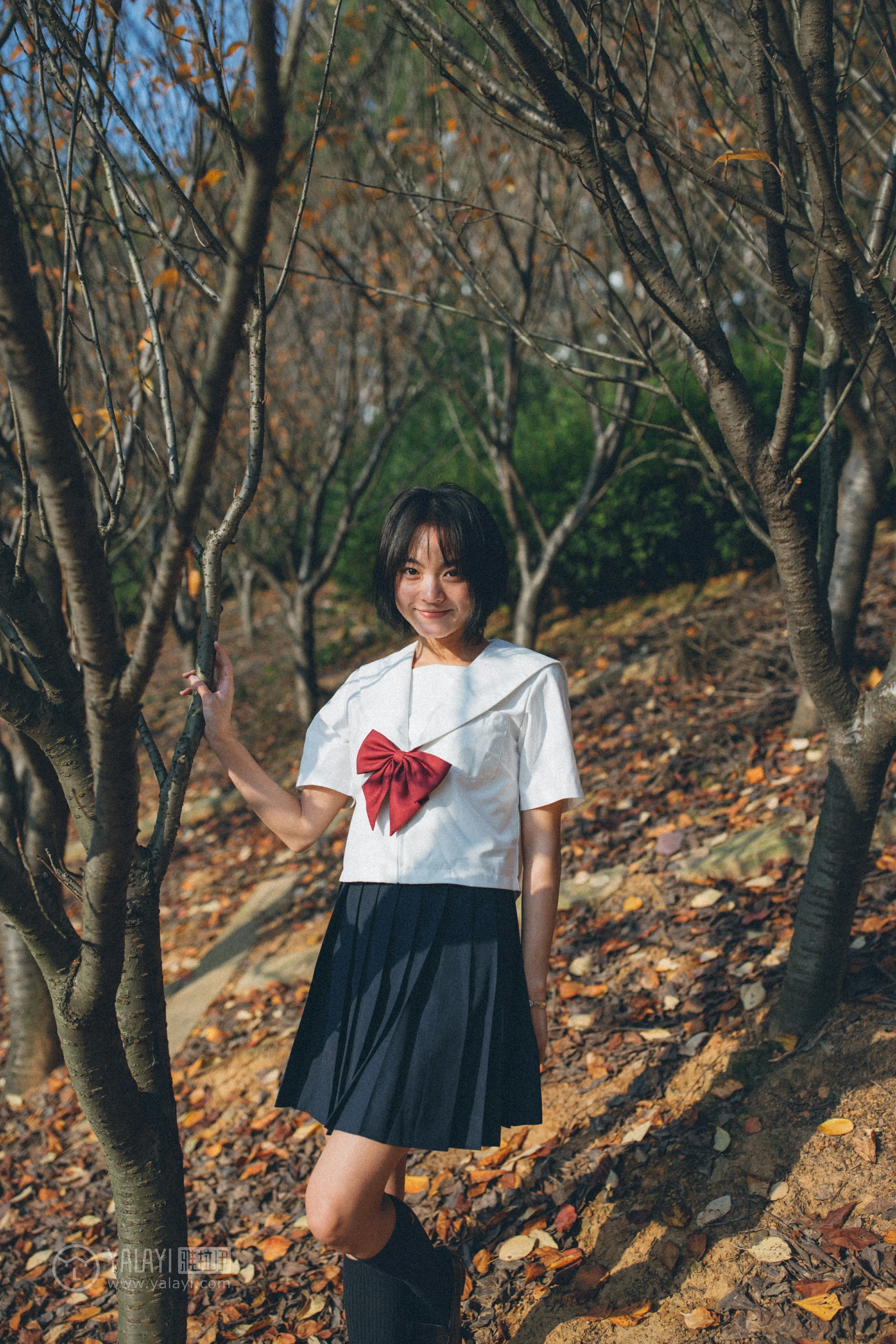 [YALAYI雅拉伊]NO.156 带我走带我飞 米粒米粒 高中女生制服与短裙私房写真集第13张