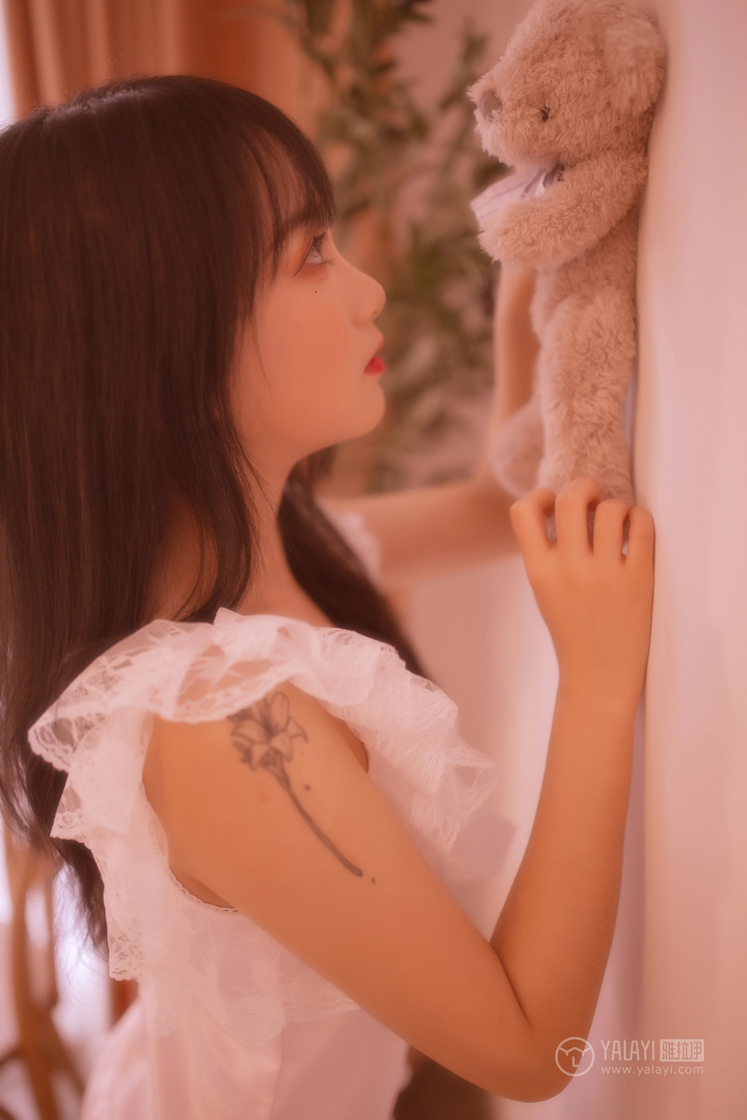 [YALAYI雅拉伊]NO.160 薄紗少女 夏夏 白色透视情趣睡衣性感私房写真集第10张