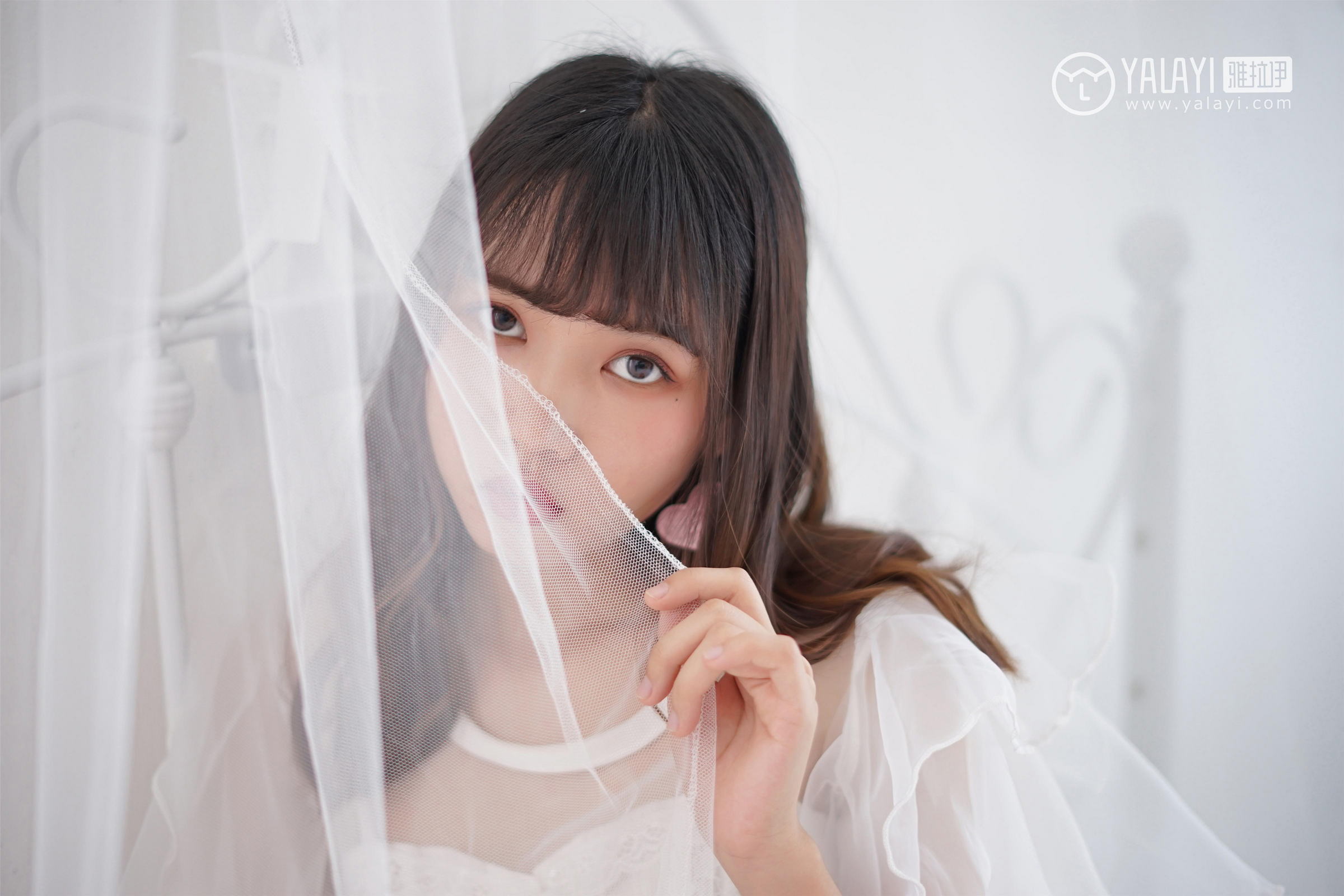 [YALAYI雅拉伊]NO.001 恋上你的床 公主小兔子 透视连衣裙性感私房写真集第2张
