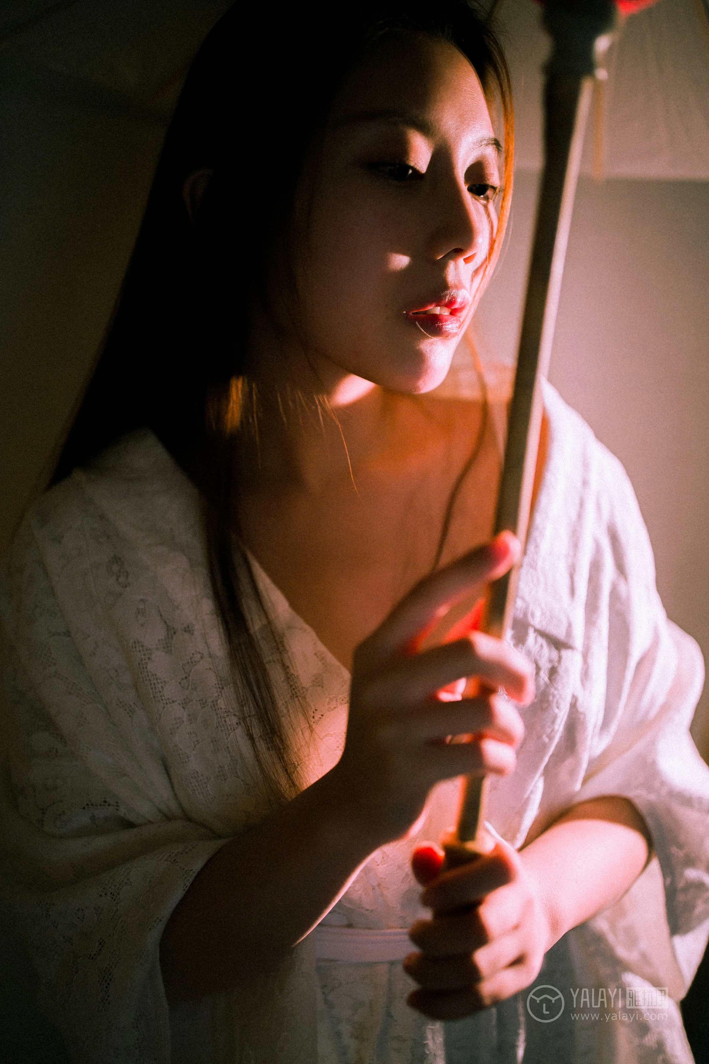 [YALAYI雅拉伊]No.202 夜光 圆圆 白色透视蕾丝镂空睡衣性感私房写真集第7张