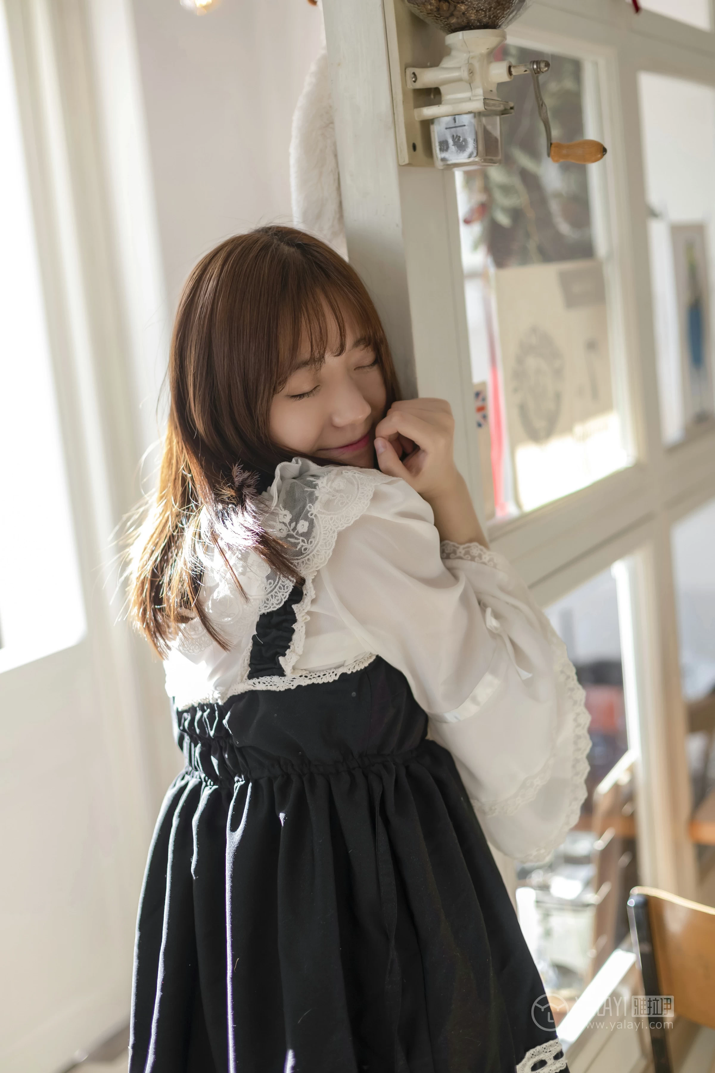 [YALAYI雅拉伊]No.219 半糖洛丽塔 刘开心 情趣公主制服连衣裙性感私房写真集第10张