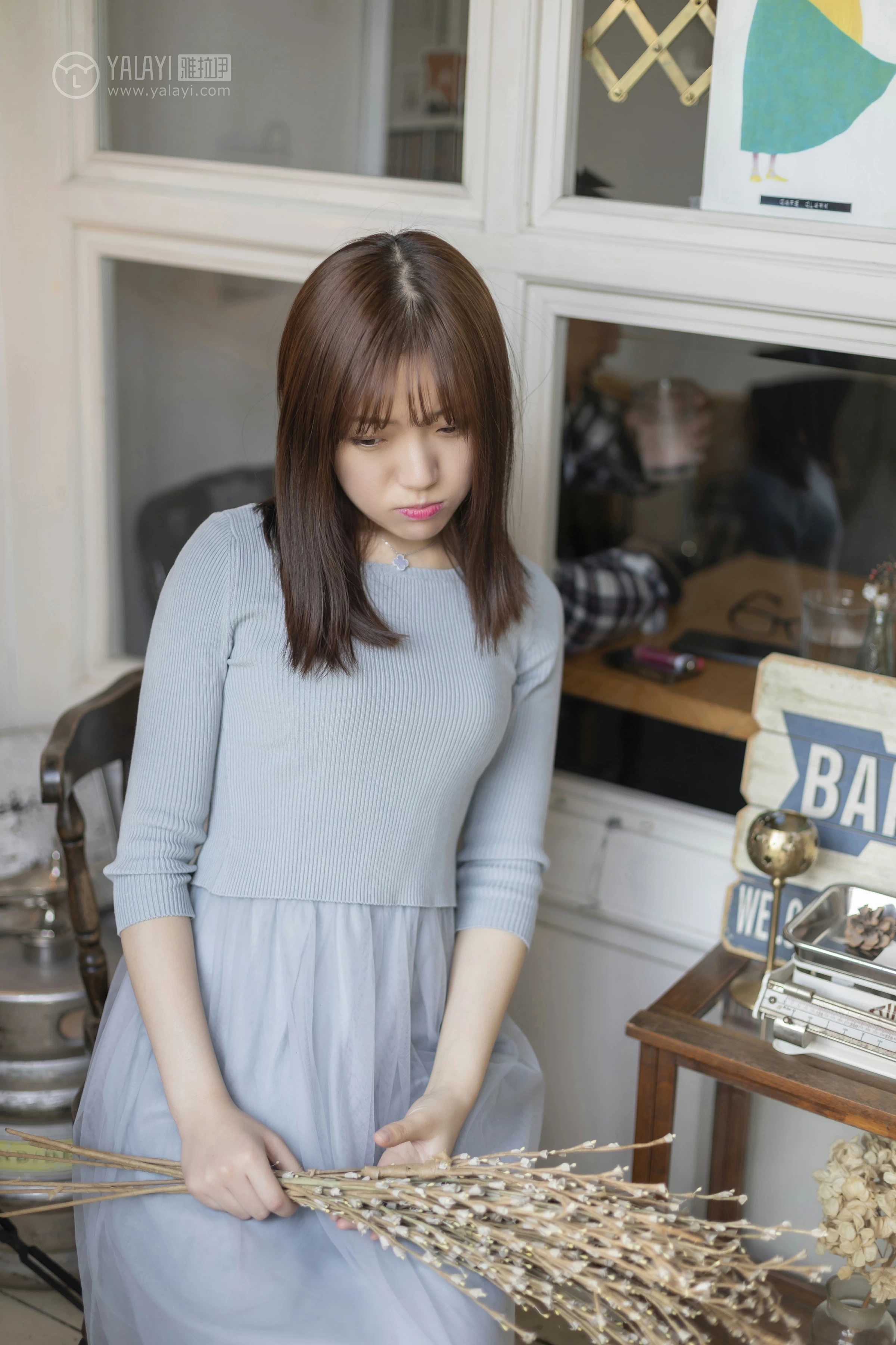 [YALAYI雅拉伊]No.249 看着你玩 刘开心 蓝色上衣加短裙清纯可爱私房写真集第14张