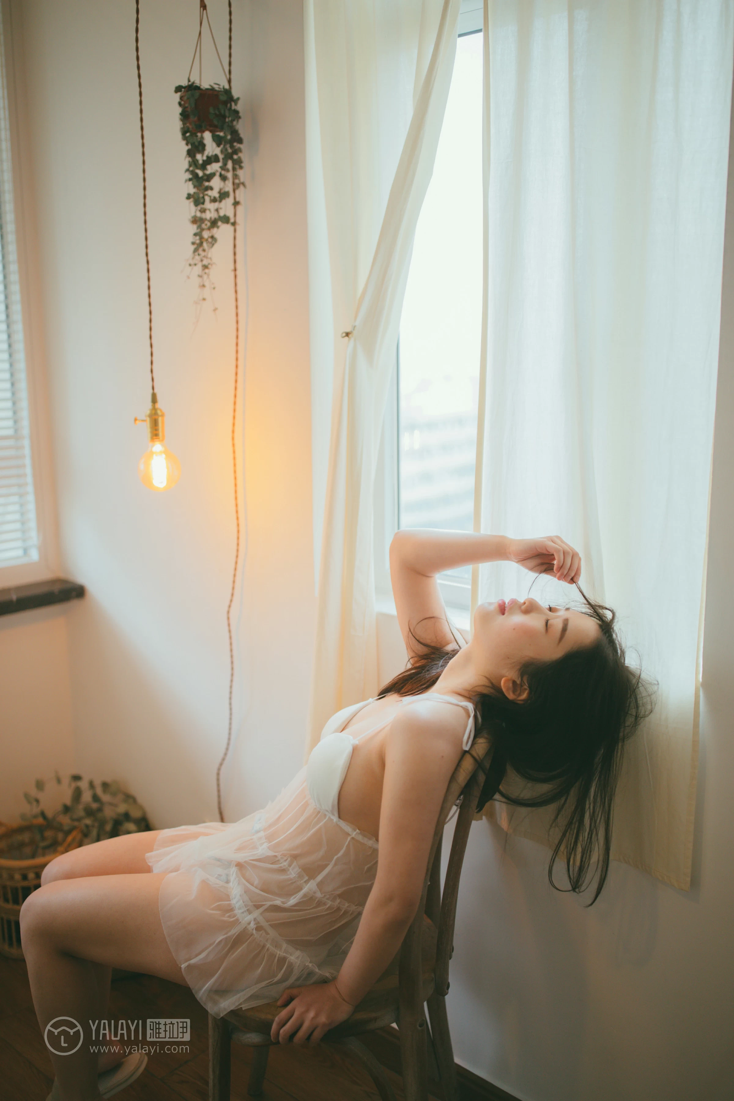 [YALAYI雅拉伊]No.271 小日子 奈奈酱 白色性感情趣女仆制服私房写真集第8张
