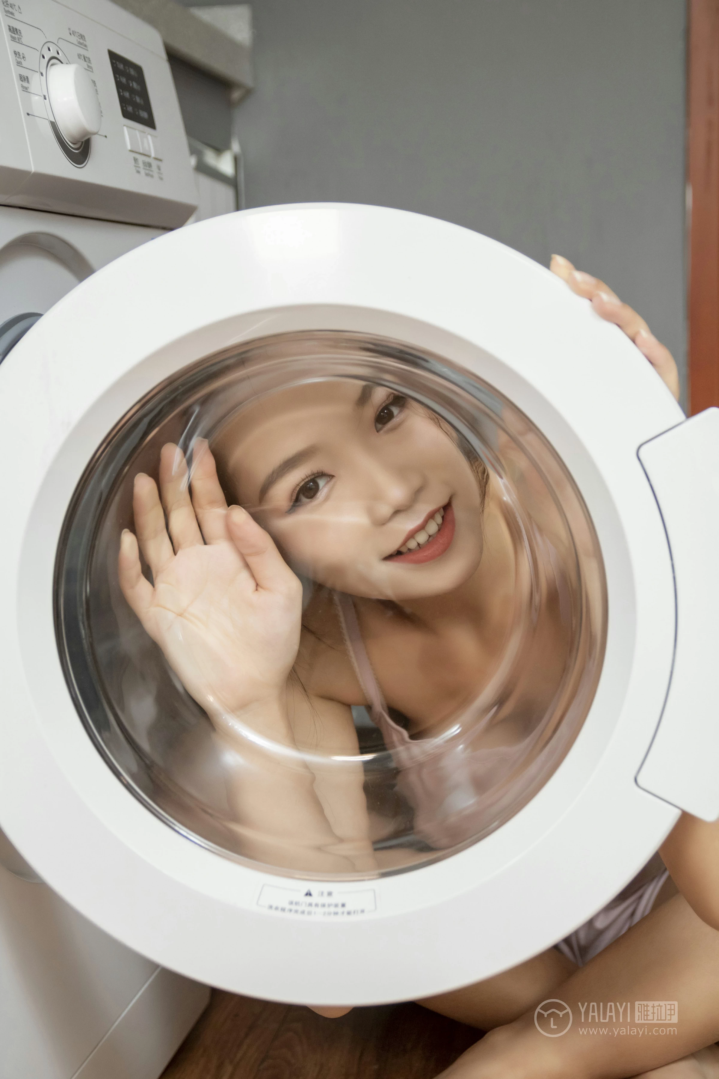 [YALAYI雅拉伊]No.283 书香 慧儿 粉色睡衣加白色内衣性感私房写真集第15张