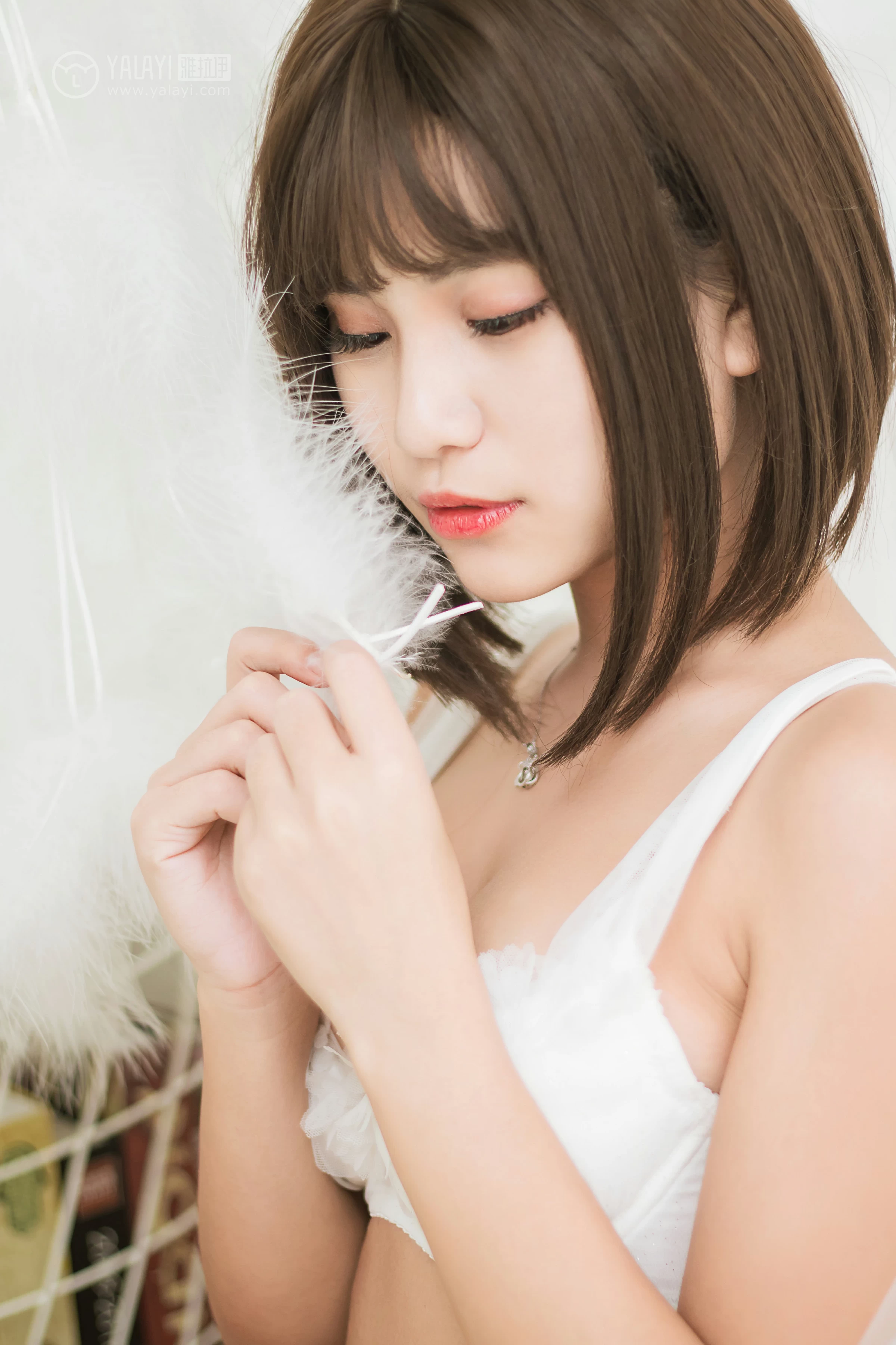 [YALAYI雅拉伊]No.289 白羽丽人 宝儿 白色蕾丝内衣加内裤性感私房写真集第14张