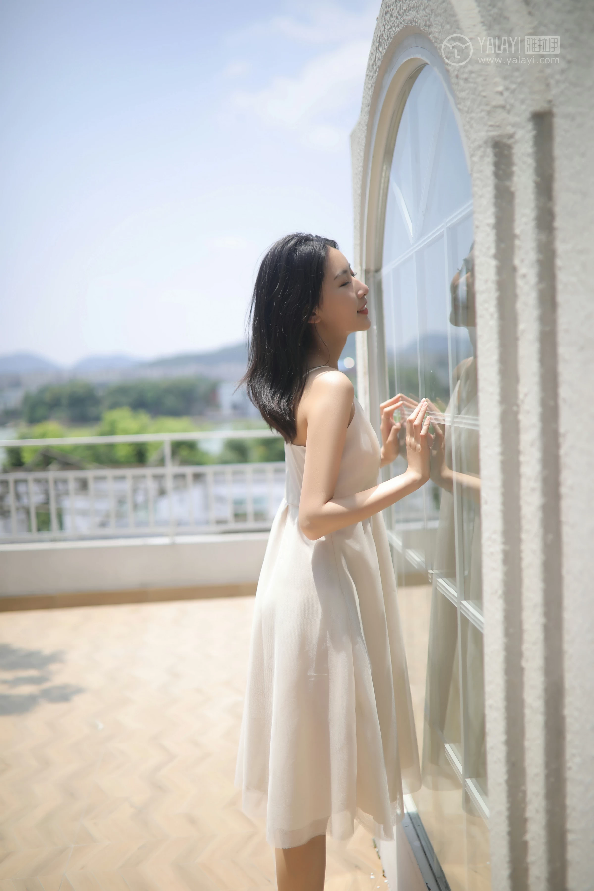 [YALAYI雅拉伊]No.310 听风 白璐 仙气飘飘 白色吊带连衣裙性感私房写真集第4张