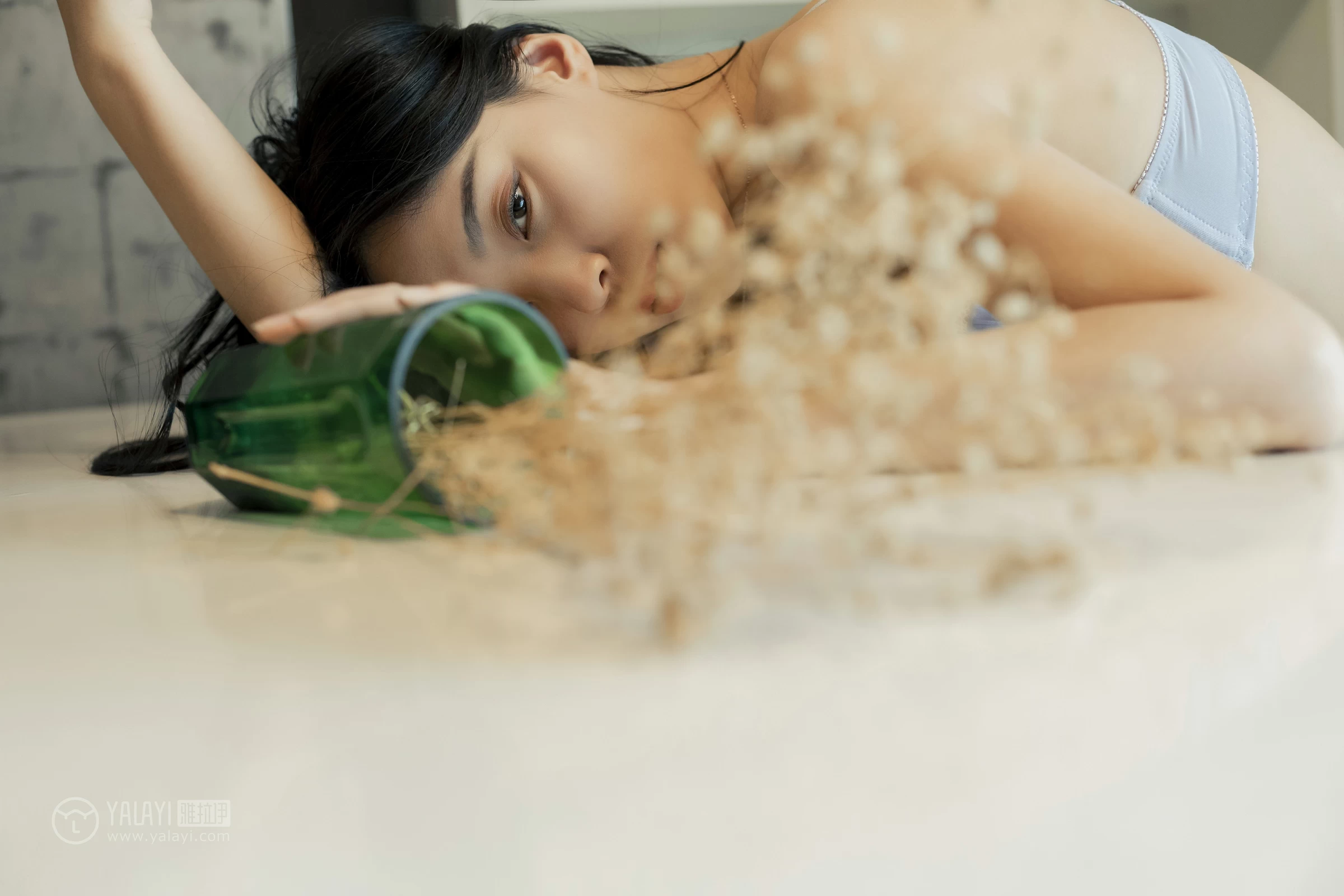 [YALAYI雅拉伊]No.324 银狐 楚薇 淡蓝色蕾丝内衣性感私房写真集第13张