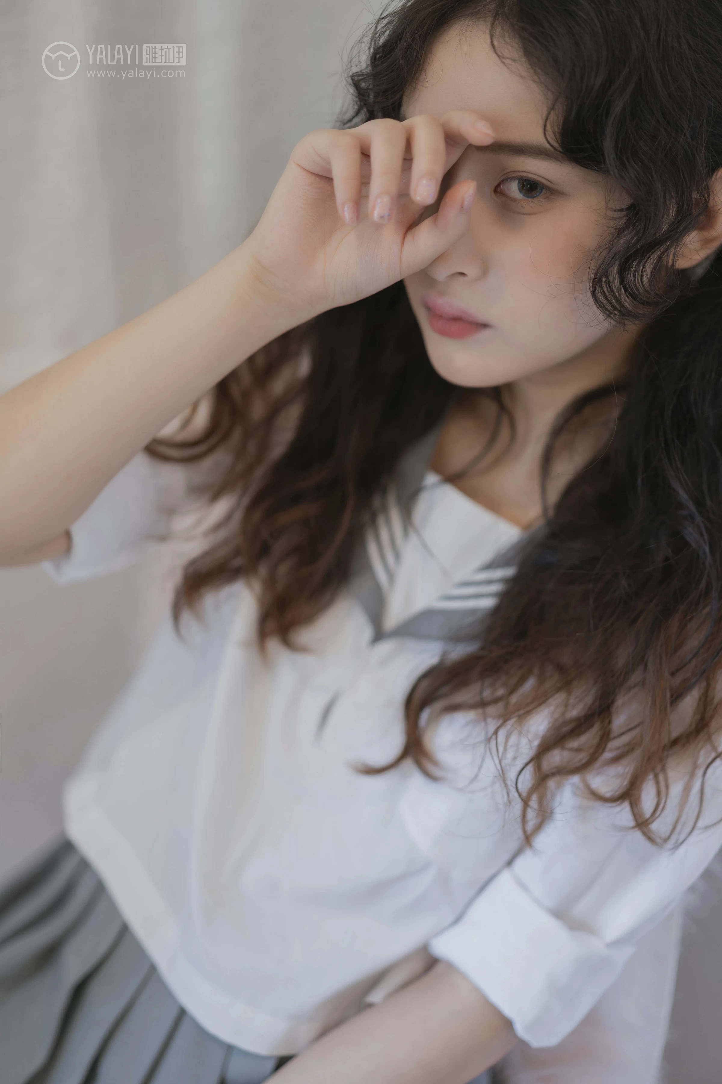 [YALAYI雅拉伊]No.349 清纯学生妹 西子 高中女生制服与短裙性感私房写真集第25张