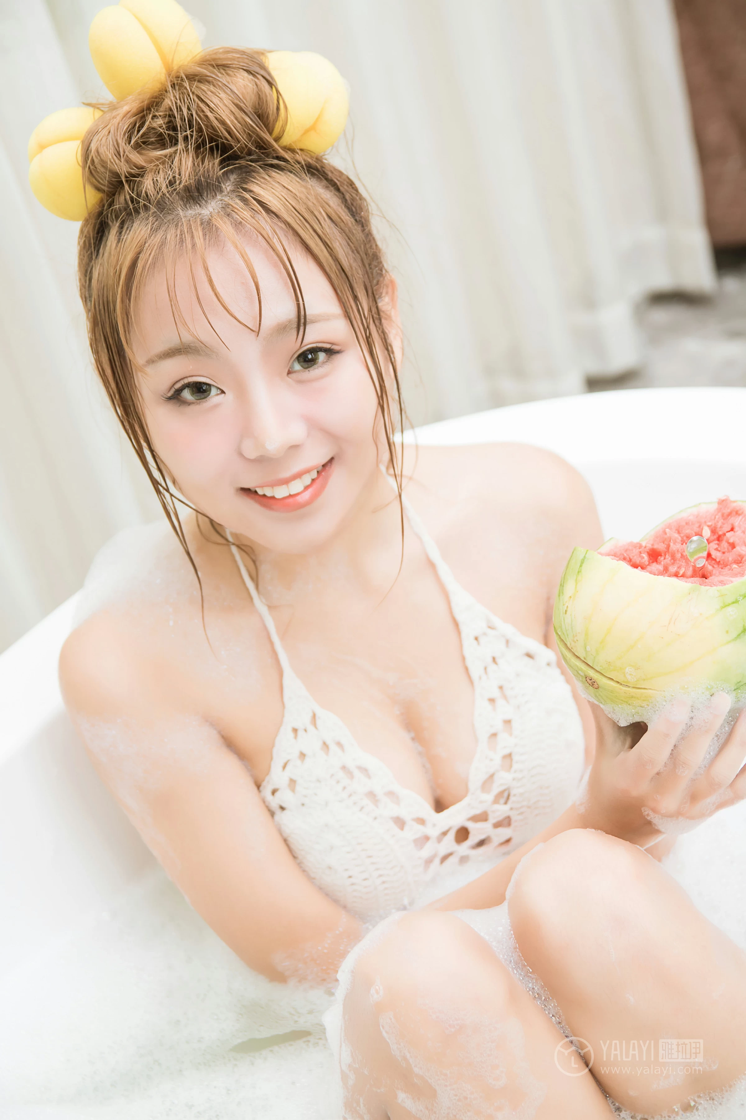 [YALAYI雅拉伊]No.352 泡泡浴 灵儿 白色镂空情趣内衣性感私房写真集第8张