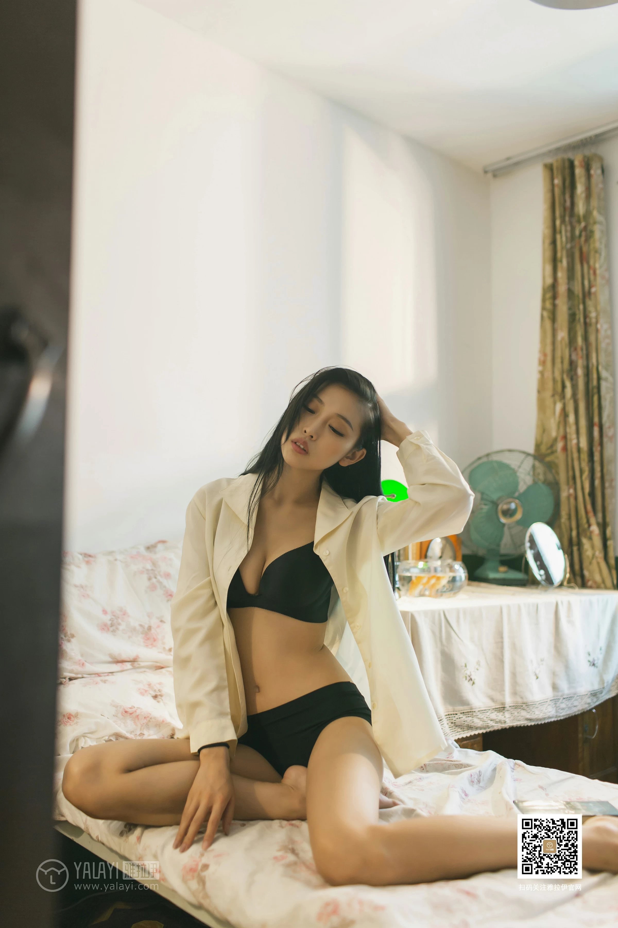 [YALAYI雅拉伊]No.368 梦醒时分 图雅 黑色透视情趣睡衣加红色蕾丝内衣性感私房写真集第5张