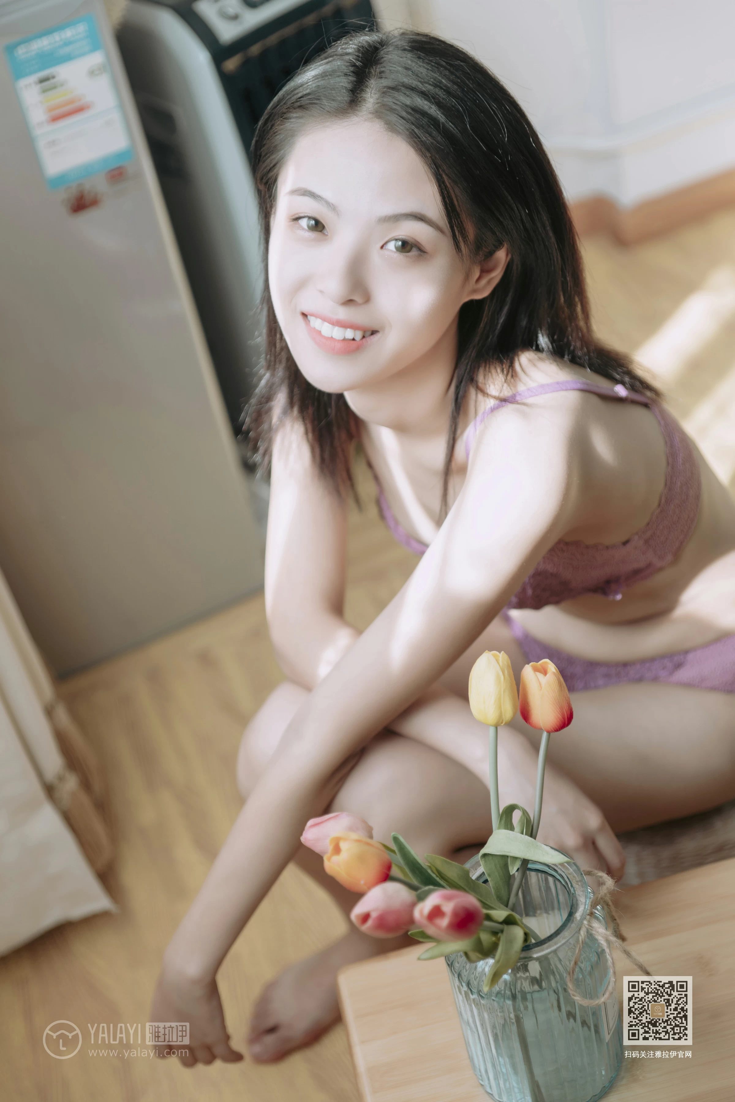 [YALAYI雅拉伊]Vol.426 蜜桃成熟时 含嫣 粉色蕾丝内衣居家性感私房写真集第3张