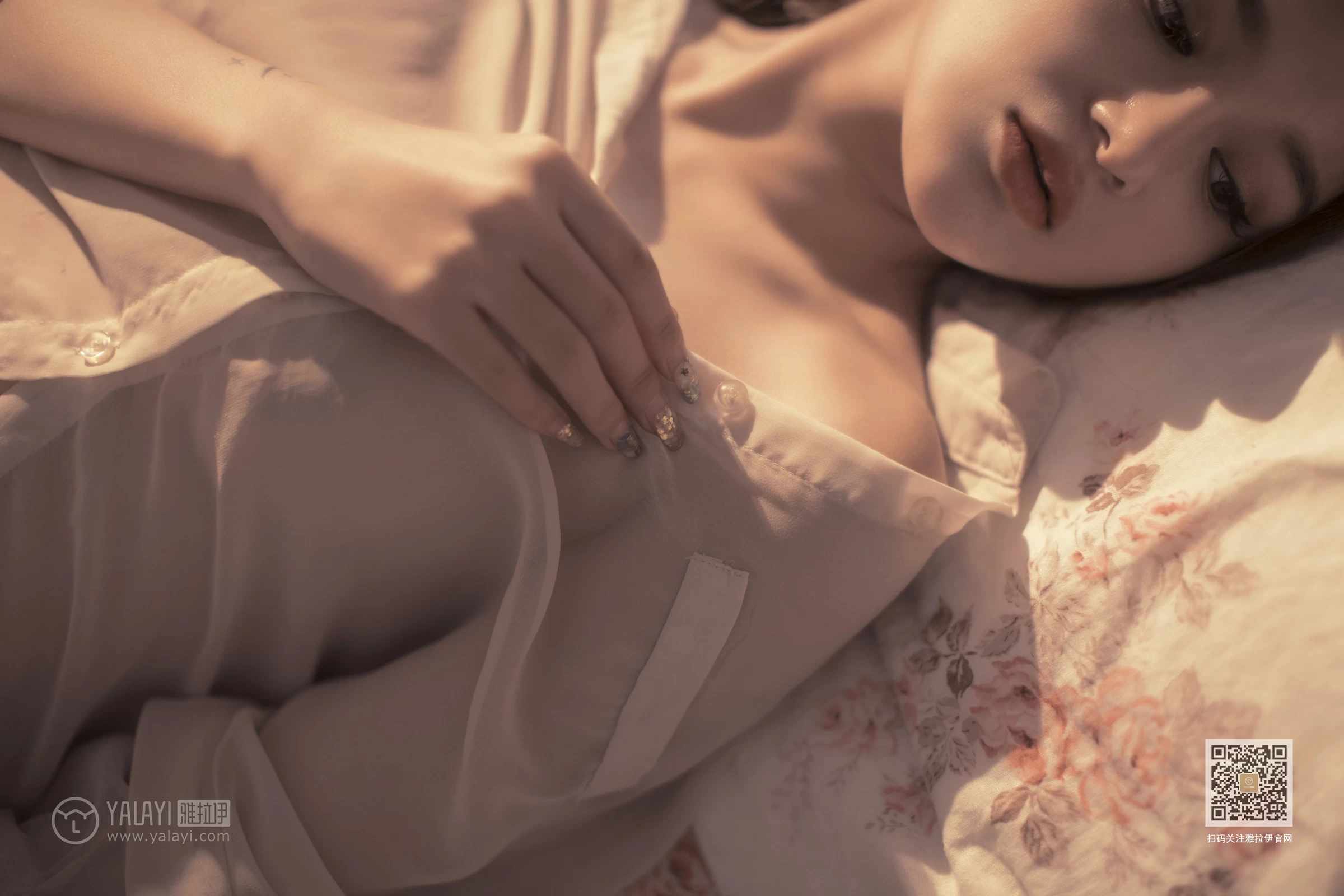 [YALAYI雅拉伊]Vol.430 意乱情迷 慧儿 白色透视衬衫居家性感私房写真集第4张