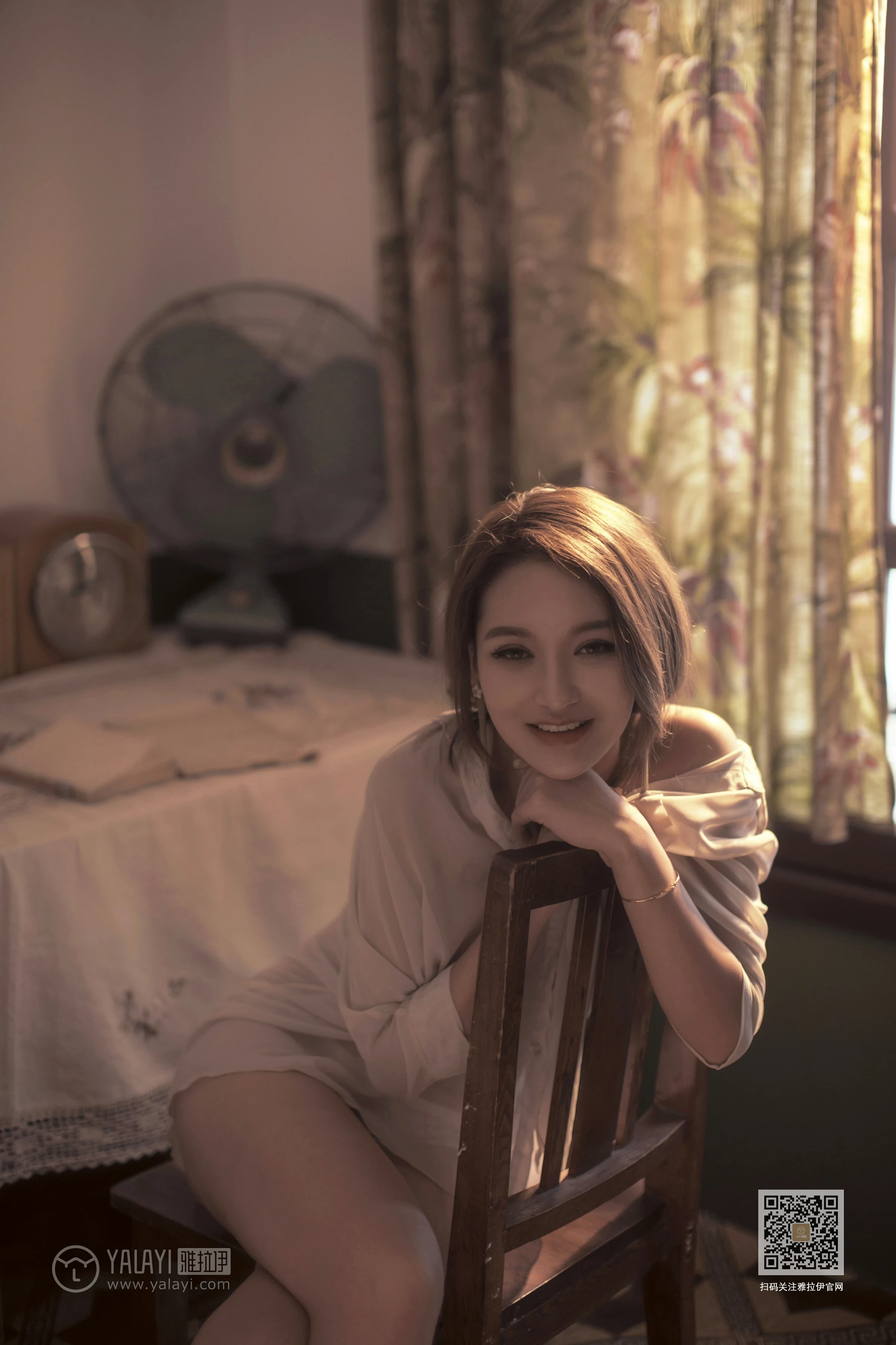 [YALAYI雅拉伊]Vol.430 意乱情迷 慧儿 白色透视衬衫居家性感私房写真集第7张