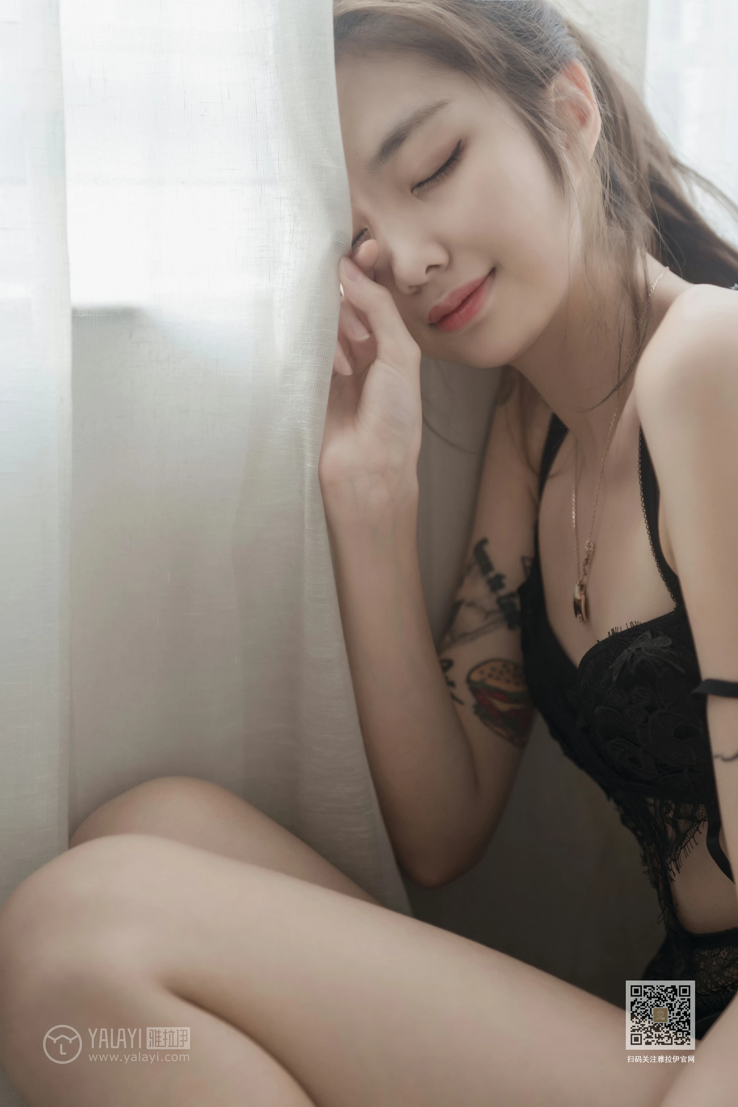[YALAYI雅拉伊]Vol.432 千禧少女 鸭鸭 黑色透视情趣内衣性感私房写真集第6张