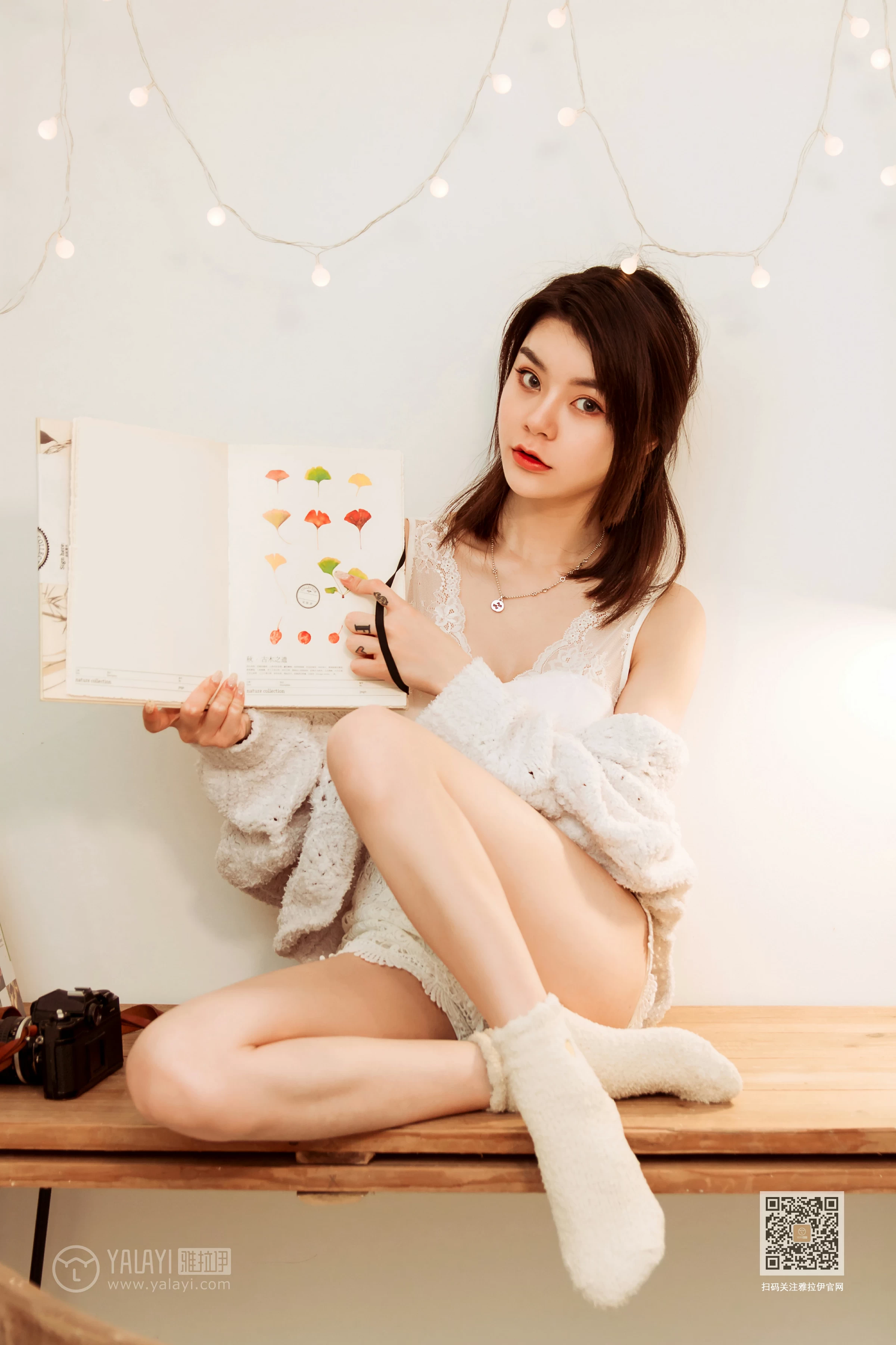[YALAYI雅拉伊]Vol.444 东京的早餐 慧儿 白色镂空外衣加白色蕾丝内衣性感私房写真集第10张