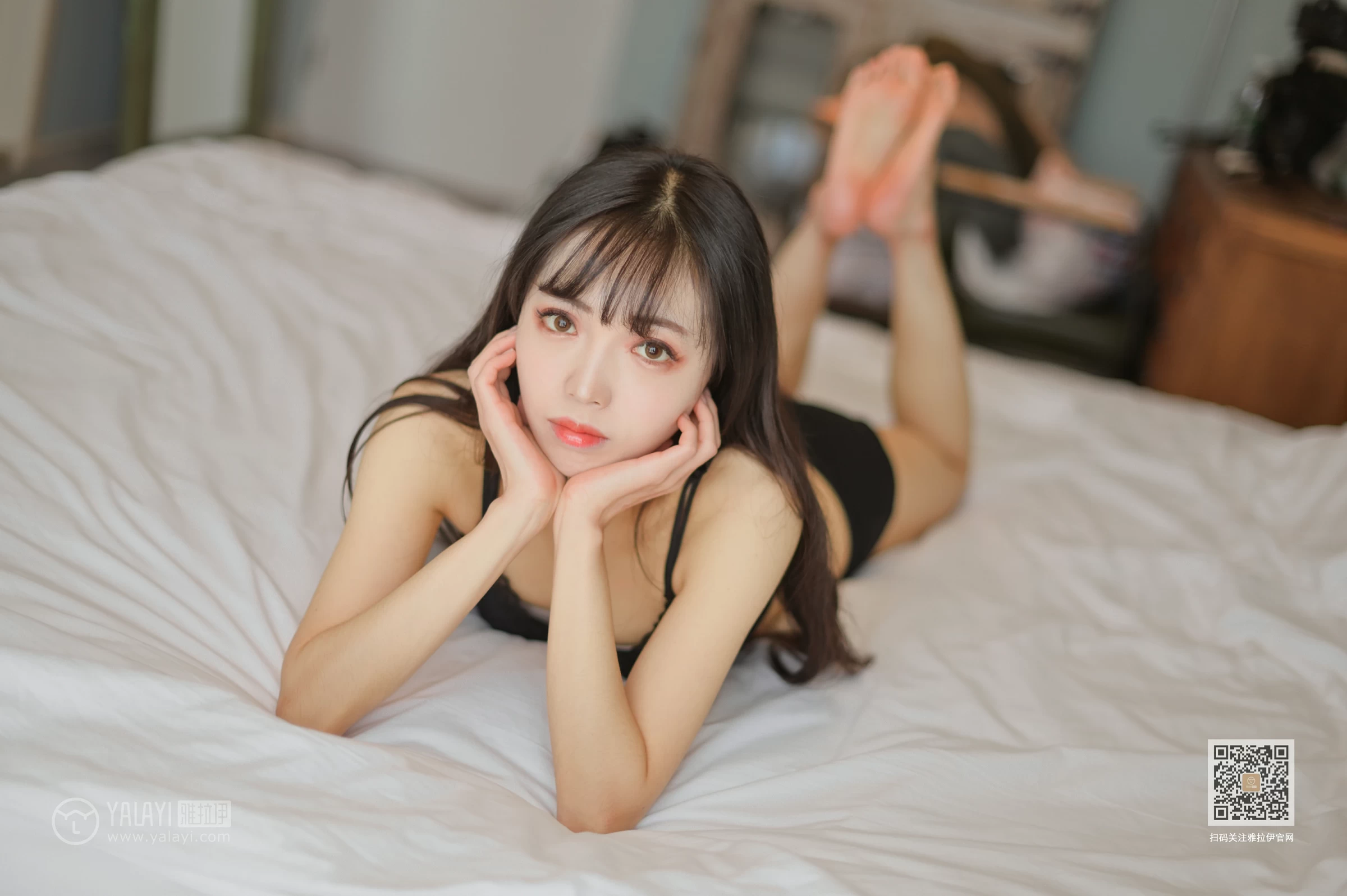 [YALAYI雅拉伊]Vol.500 甜蜜 软软 黑色蕾丝内衣性感私房写真集第8张