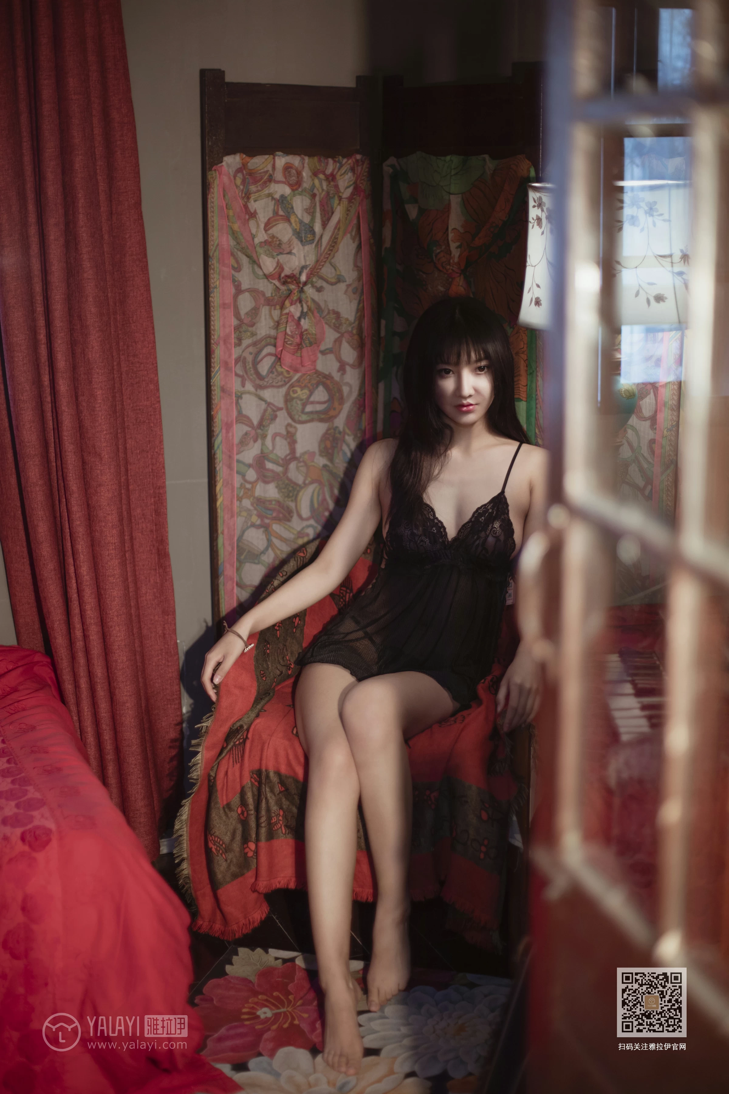 [YALAYI雅拉伊]Vol.501 新不了情 韩熙 黑色透视蕾丝情趣内衣性感私房写真集第1张