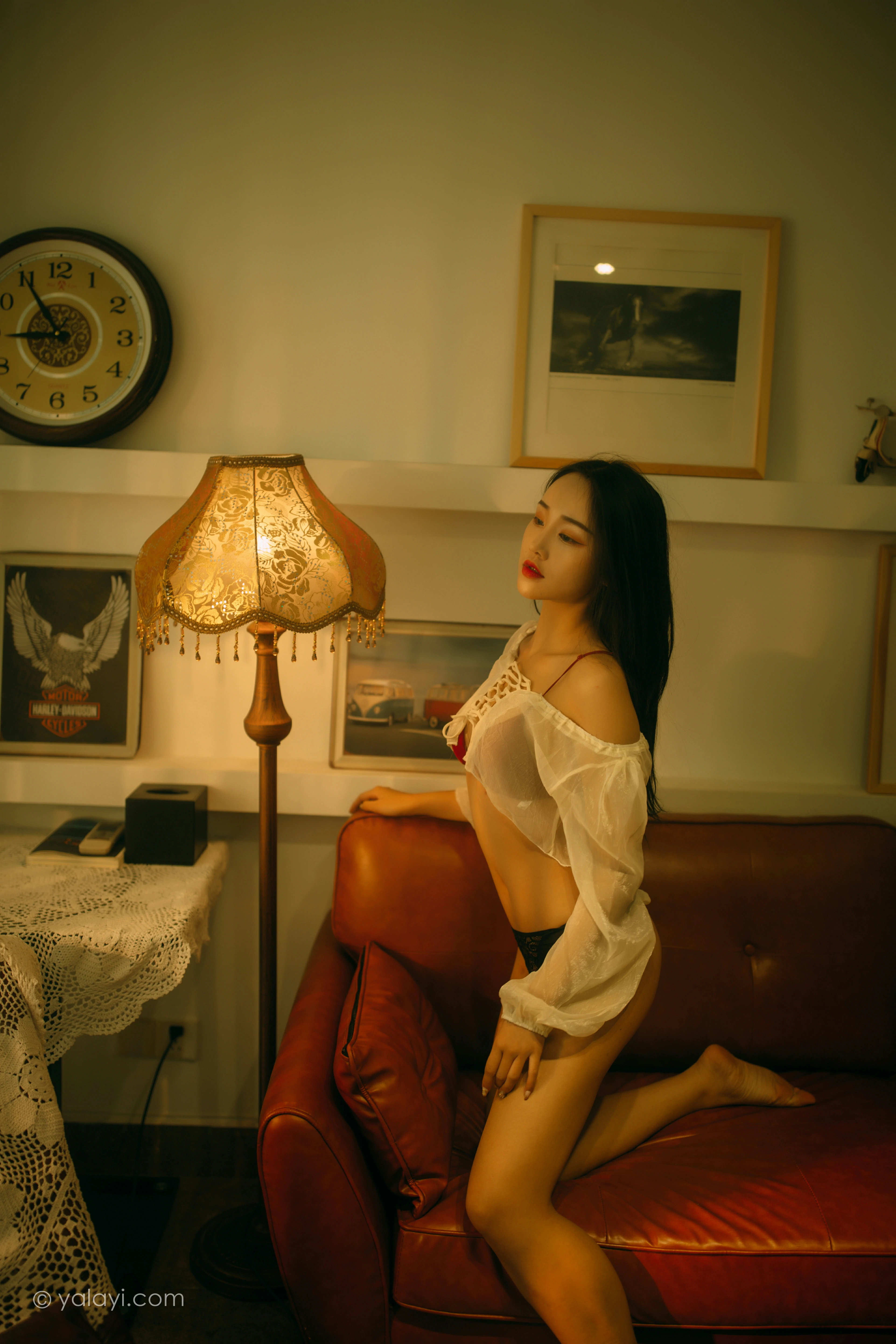 [YALAYI雅拉伊]NO.802 魂萦梦牵 优优 粉色透视情趣睡衣加黑色蕾丝内衣性感私房写真集第7张