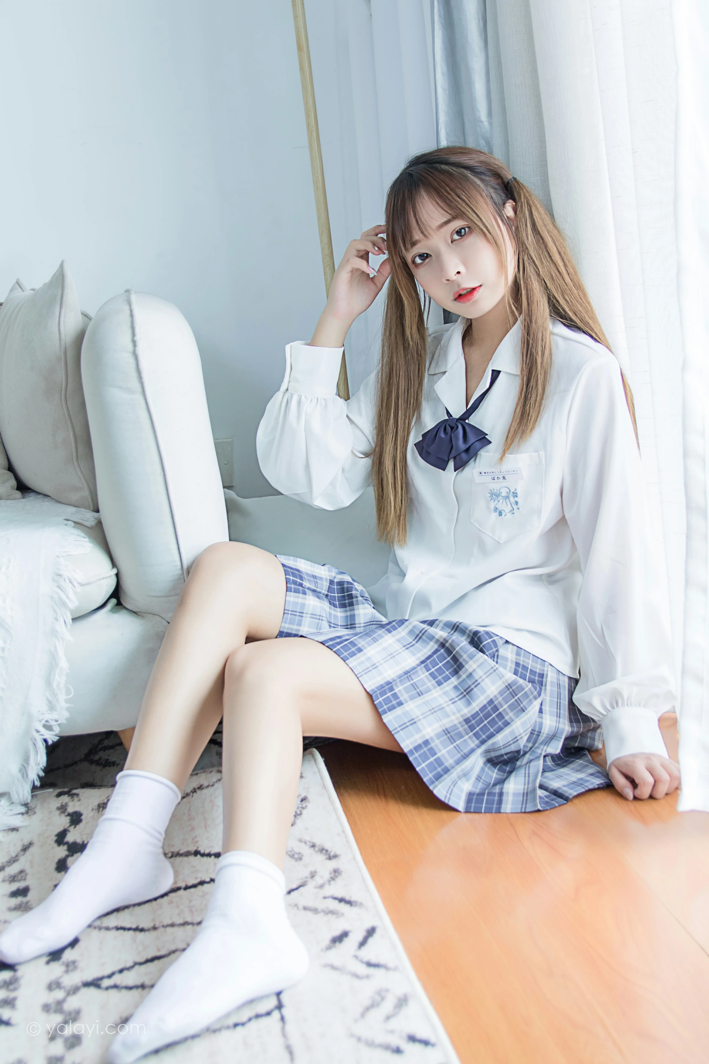 [YALAYI雅拉伊]NO.667 《有我超甜》 阿禾 白色JK制服加格子短裙私房写真集第13张