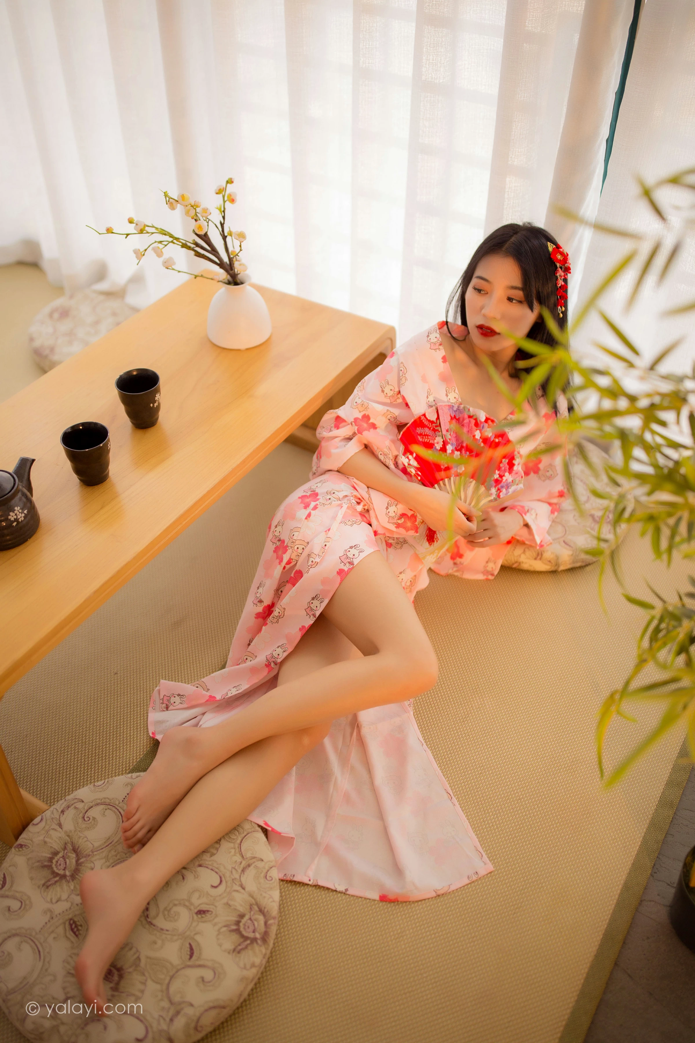 [YALAYI雅拉伊]NO.679 《花香自来》 丽雅 粉色和服居家性感私房写真集第2张