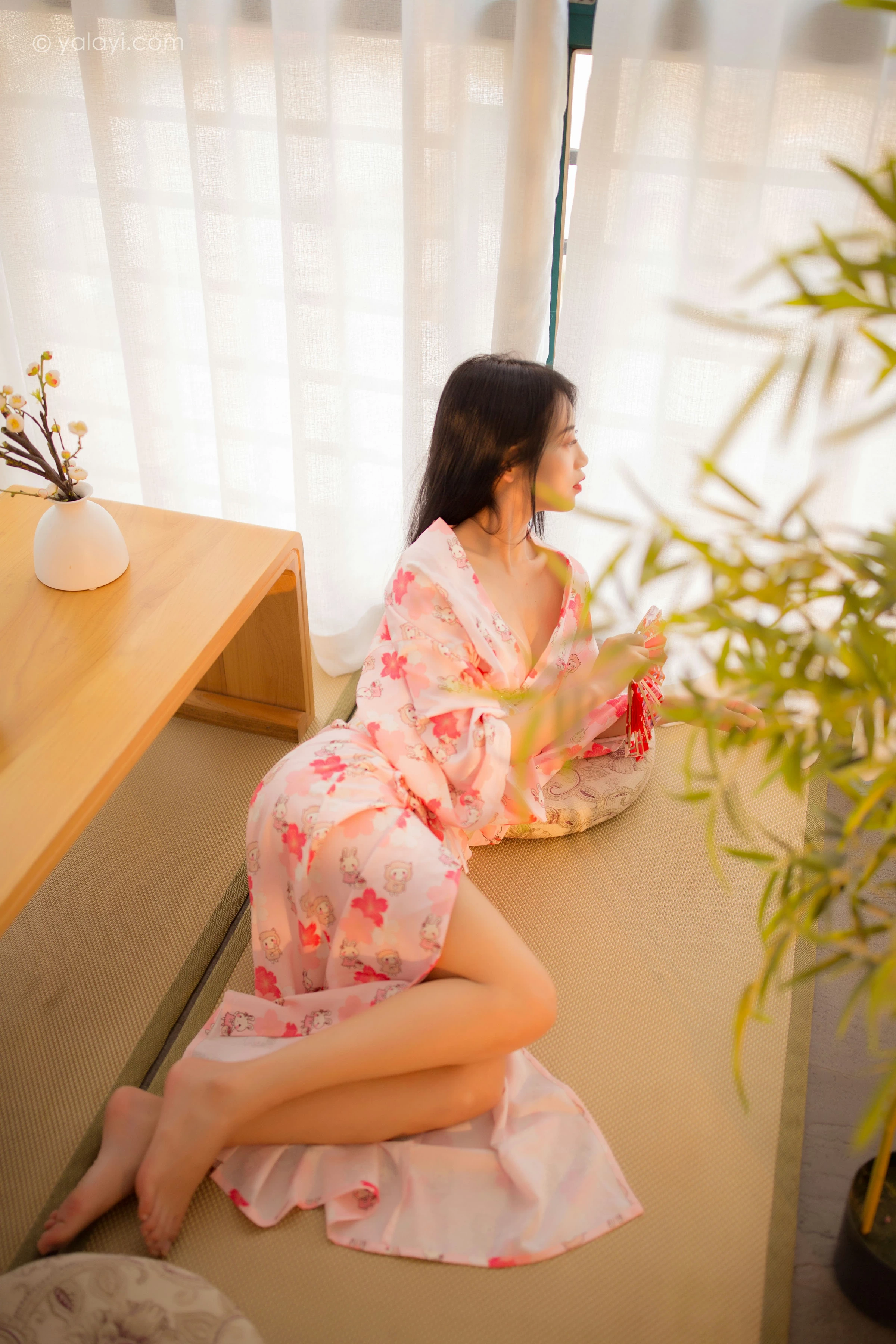 [YALAYI雅拉伊]NO.679 《花香自来》 丽雅 粉色和服居家性感私房写真集第2张