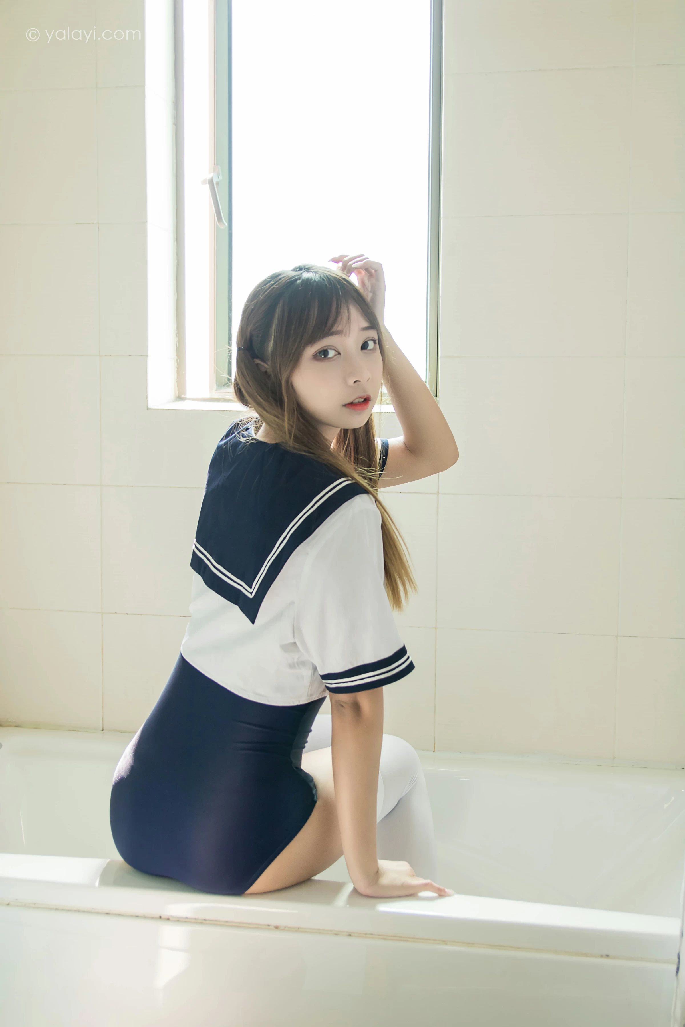[YALAYI雅拉伊]NO.681 《少女的夏天》 阿禾 JK水手制服加蓝色紧身连体体操服性感私房写真集第7张
