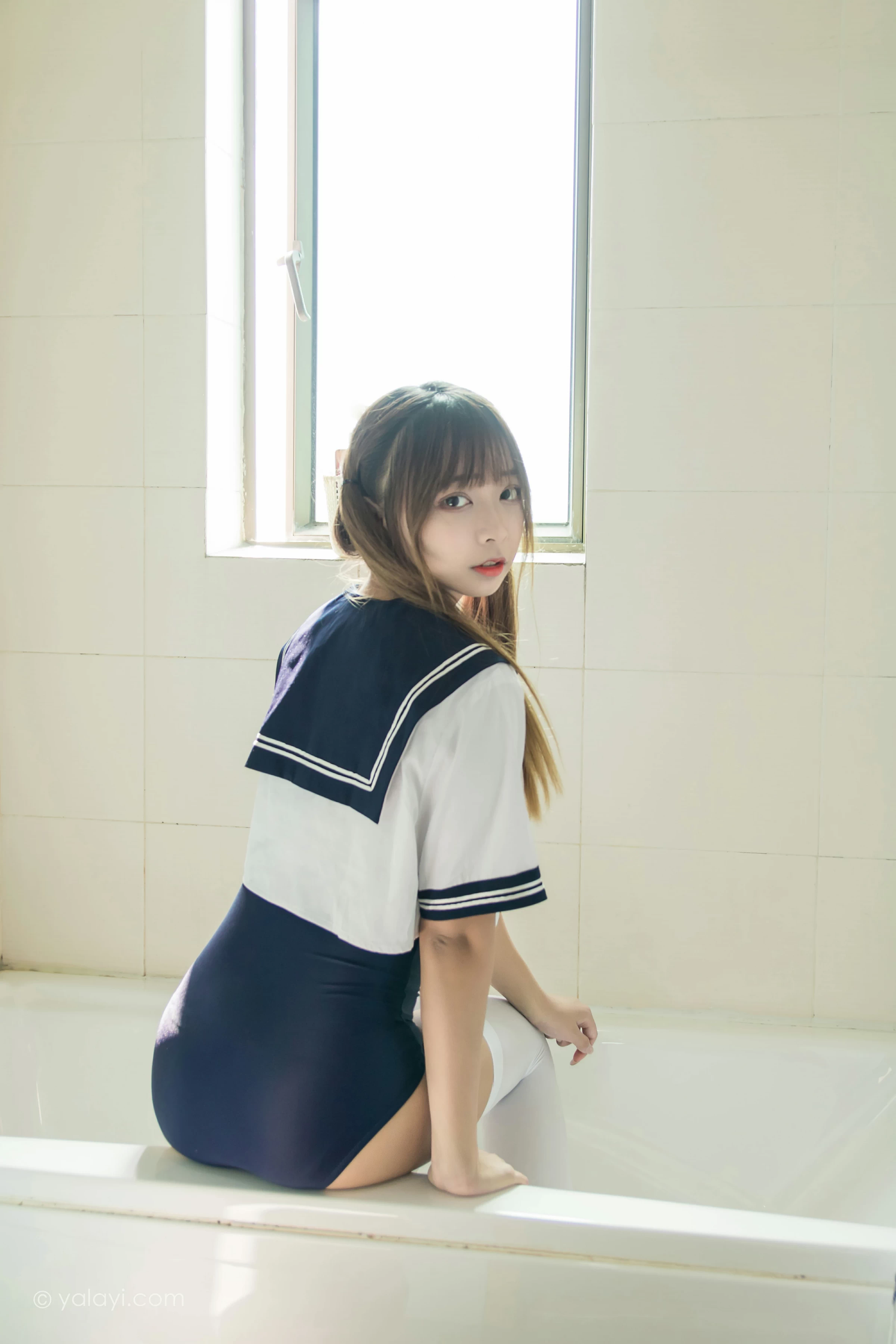 [YALAYI雅拉伊]NO.681 《少女的夏天》 阿禾 JK水手制服加蓝色紧身连体体操服性感私房写真集第11张