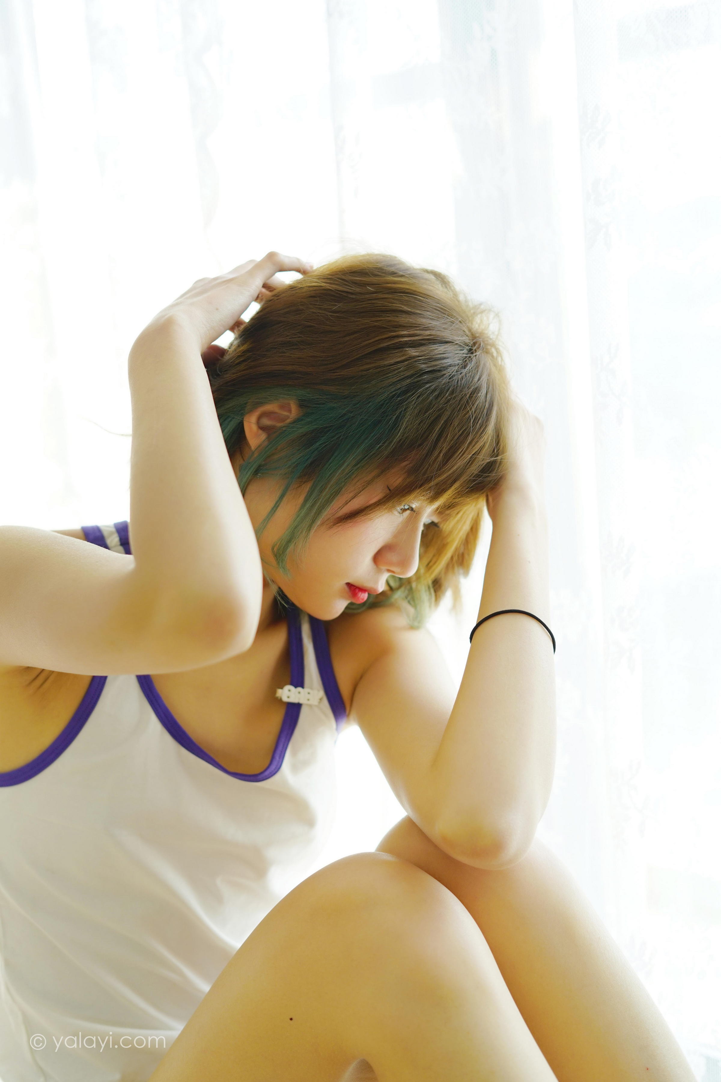 [YALAYI雅拉伊]2022.03.16 一个人独处 兰子 白色背心加短裤居家性感写真集第9张