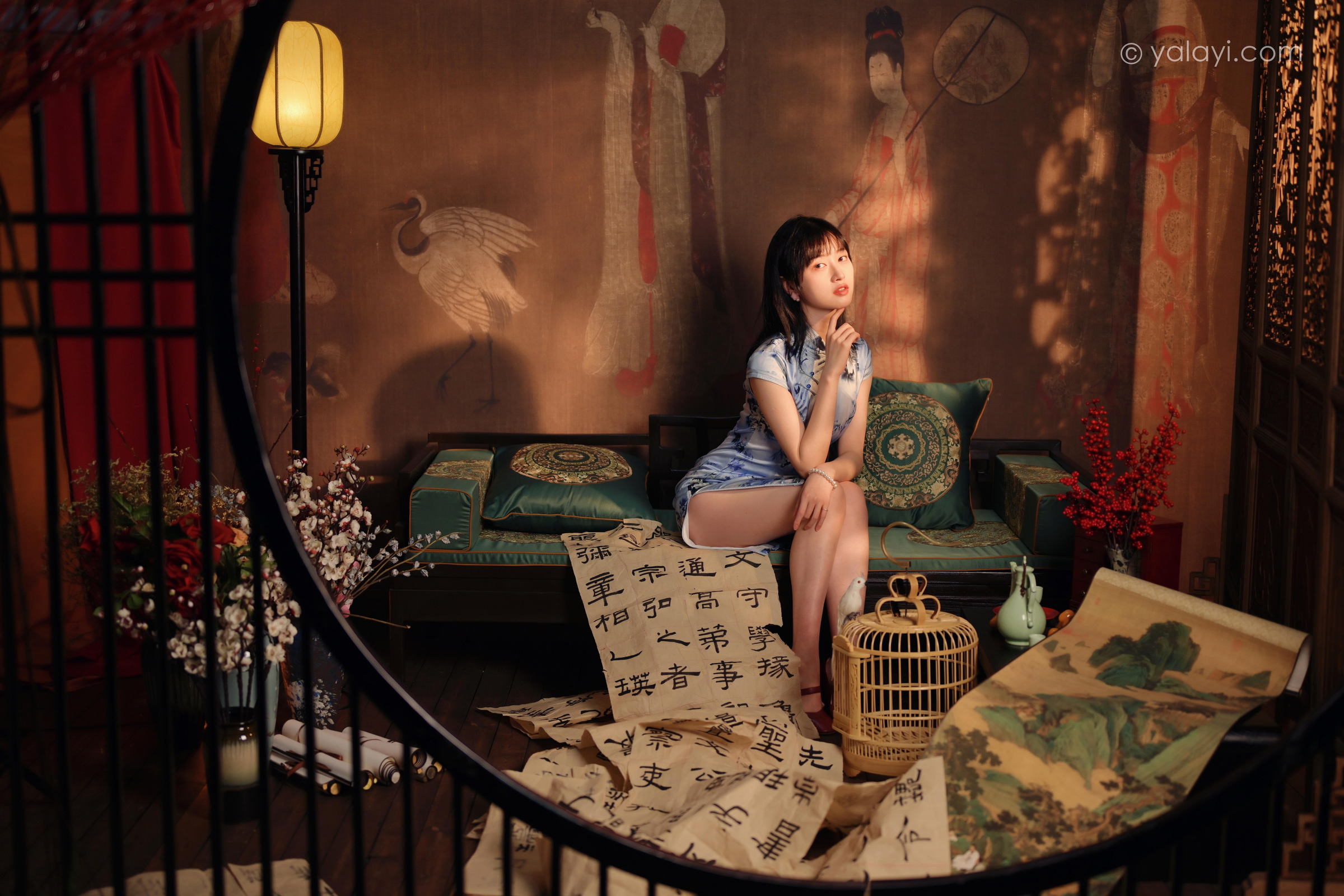 [YALAYI雅拉伊]2022.03.18 绝代芳华 京京 银色无袖旗袍民国风优雅写真集第2张