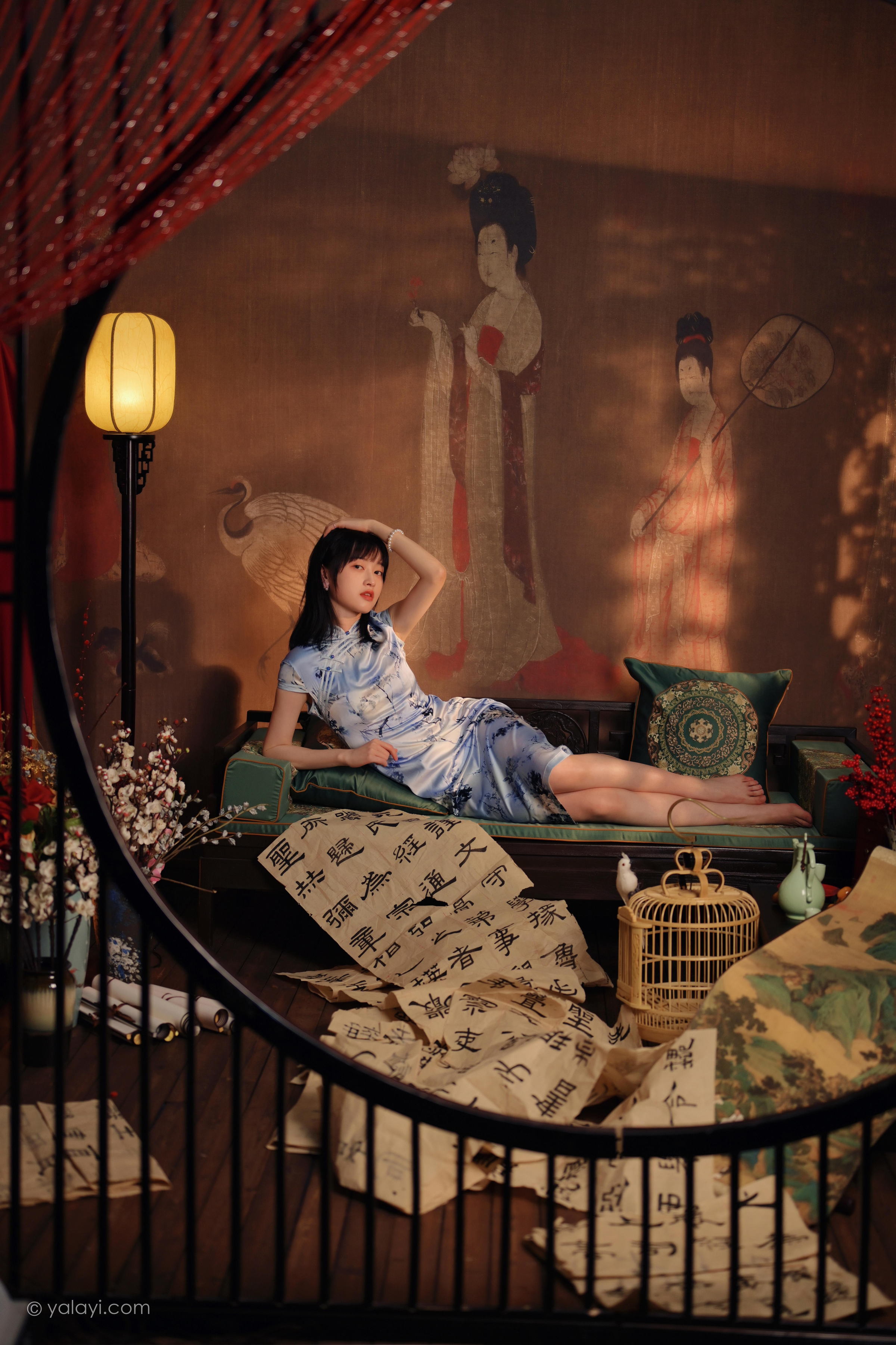 [YALAYI雅拉伊]2022.03.18 绝代芳华 京京 银色无袖旗袍民国风优雅写真集第5张