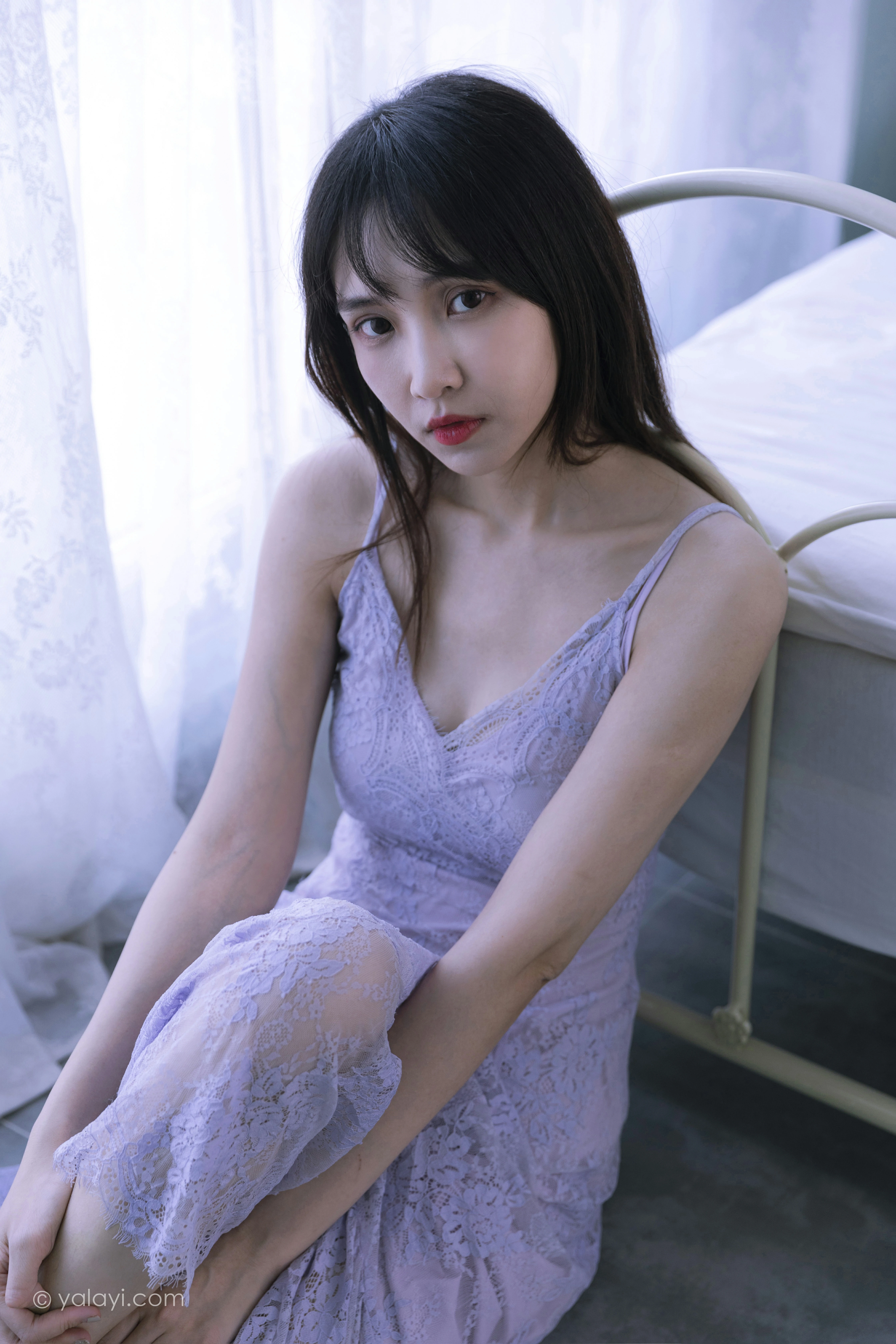 [YALAYI雅拉伊]NO.811 紫色的早晨 妍妍 白色透视蕾丝连衣裙居家私房写真集第13张