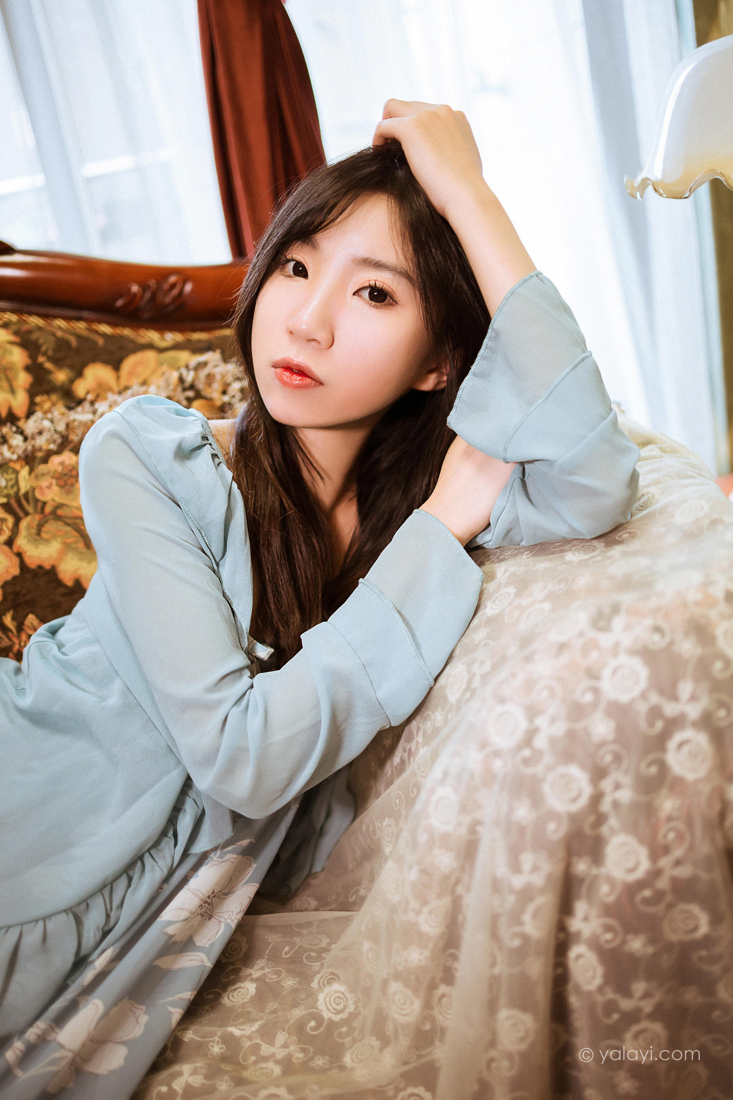 [YALAYI雅拉伊]2022.08.19 一去不复返 小乔 灰色外套加吊带连衣裙清纯写真集第7张