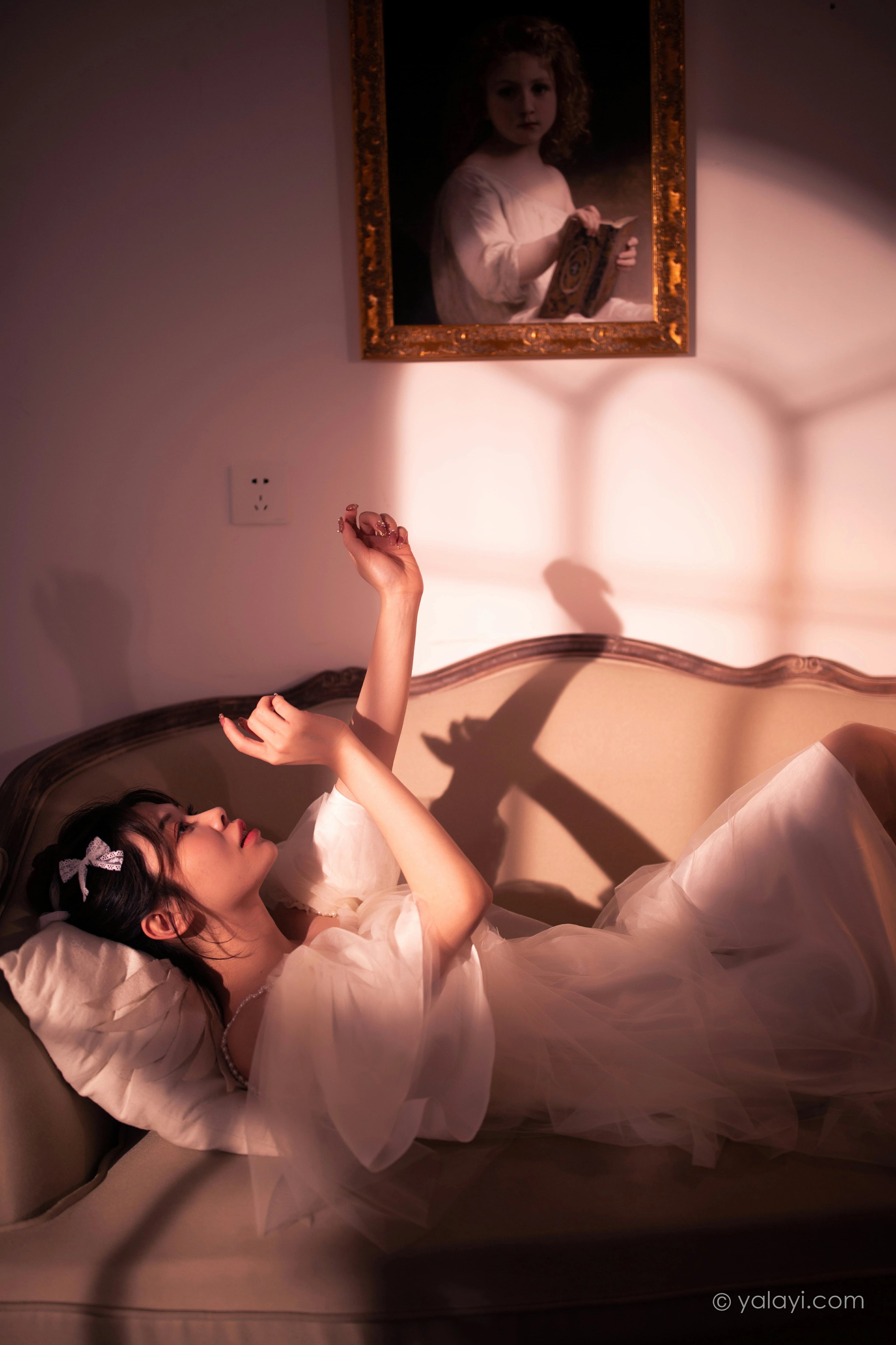 [YALAYI雅拉伊]NO.858 等待我的人 香草 白色透视吊带连衣裙居家性感写真集第8张