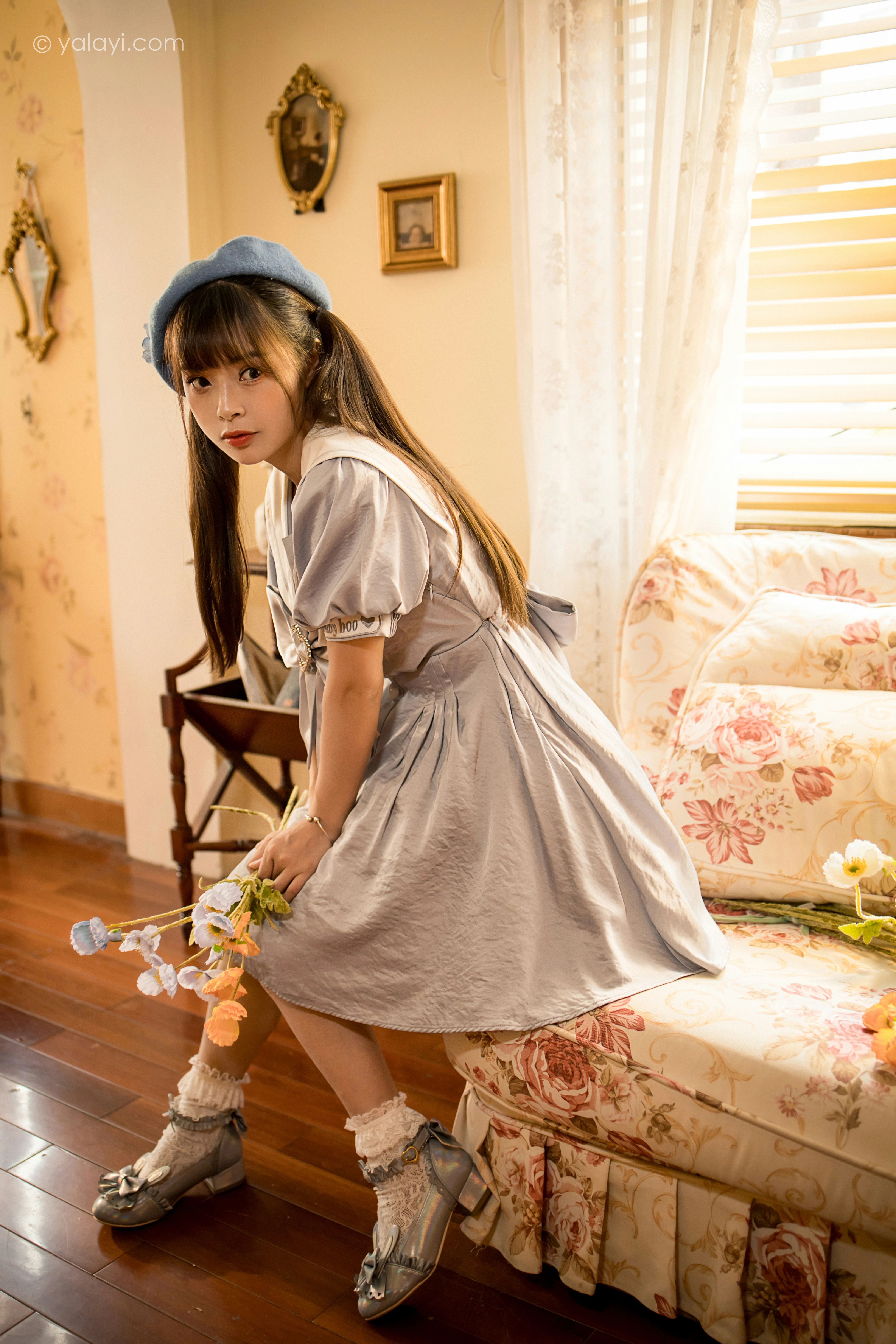 [YALAYI雅拉伊]NO.859 JK水手制服 程小蝶 灰色连身制服居家清纯写真集第12张