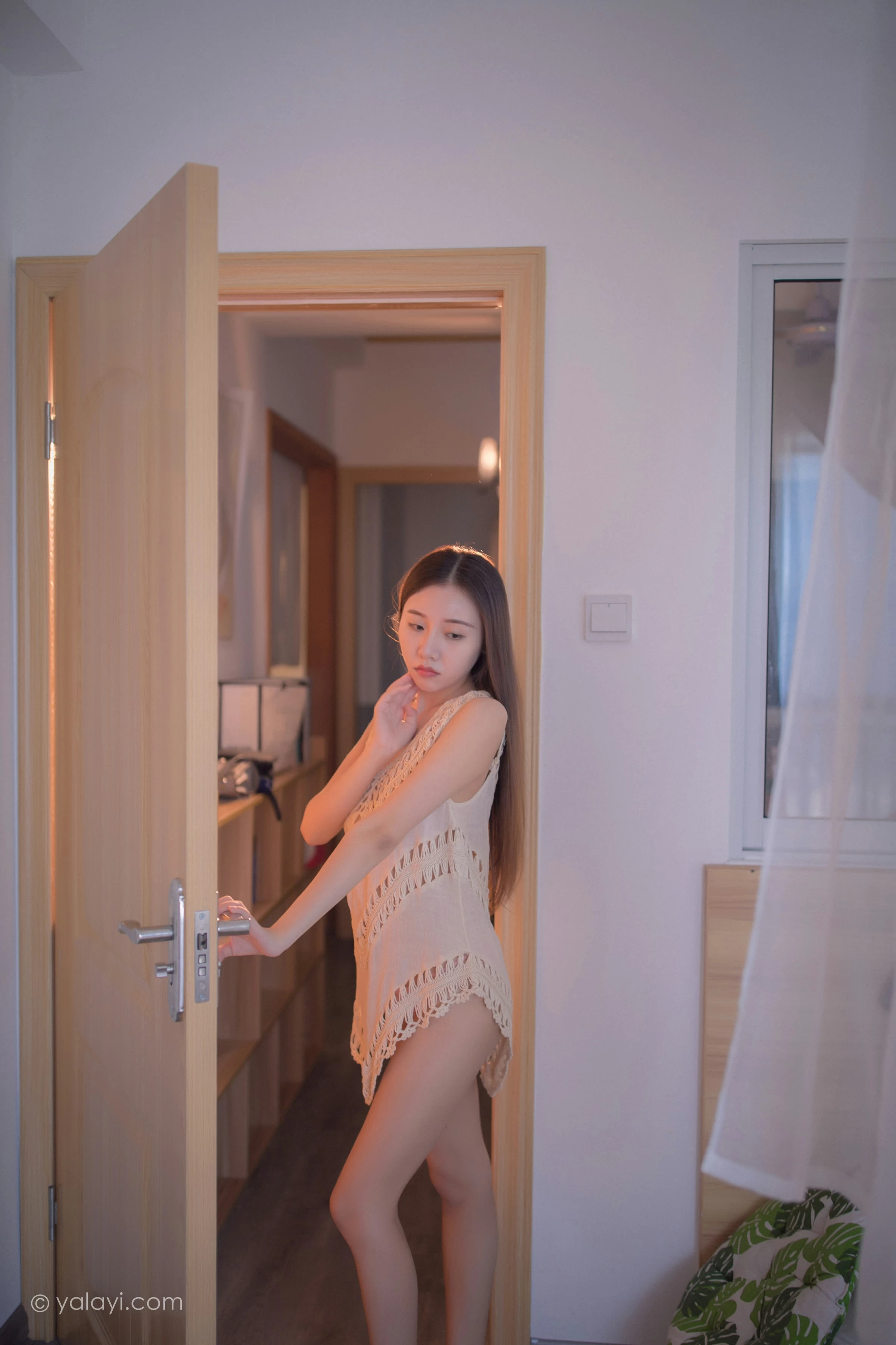 [YALAYI雅拉伊]NO.720 《温柔》 秦语 粉色镂空睡衣性感私房写真集第9张