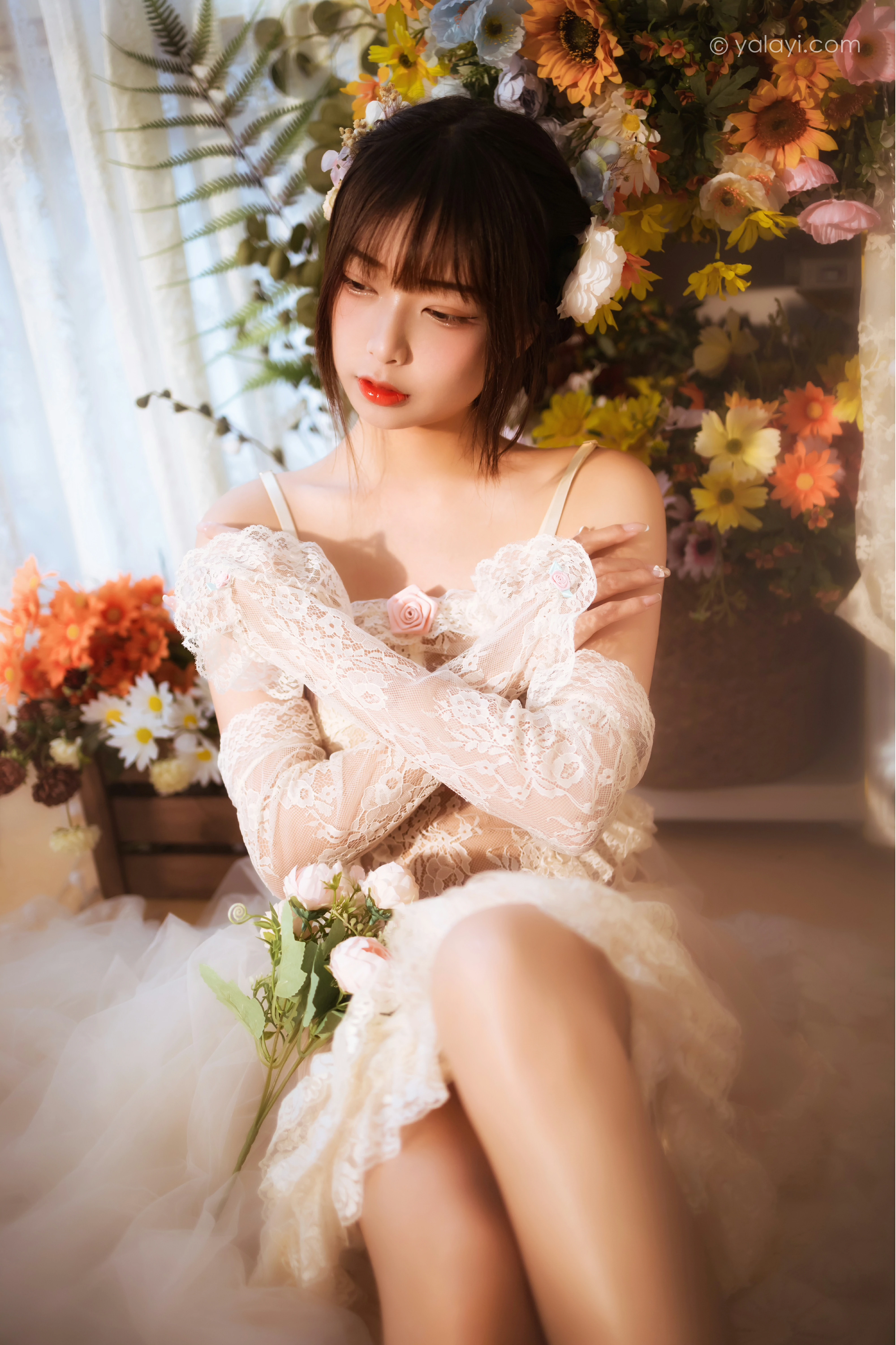 [YALAYI雅拉伊]NO.807 似梦初觉 阿禾 白色透视情趣连衣裙加蕾丝内衣性感私房写真集第5张