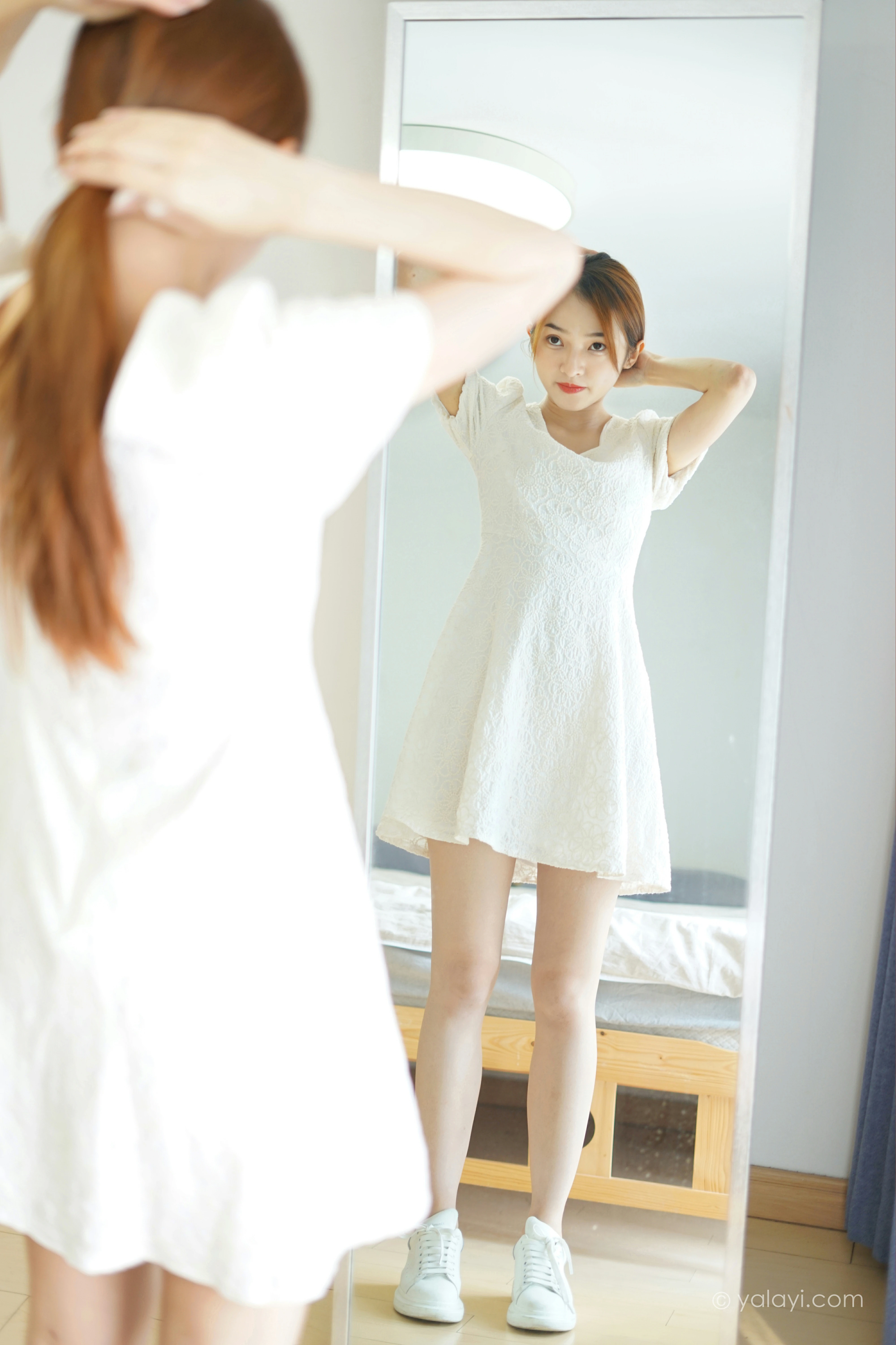 [YALAYI雅拉伊]NO.854 清晨阳光 楚媛 白色蕾丝连衣裙居家性感写真集第8张