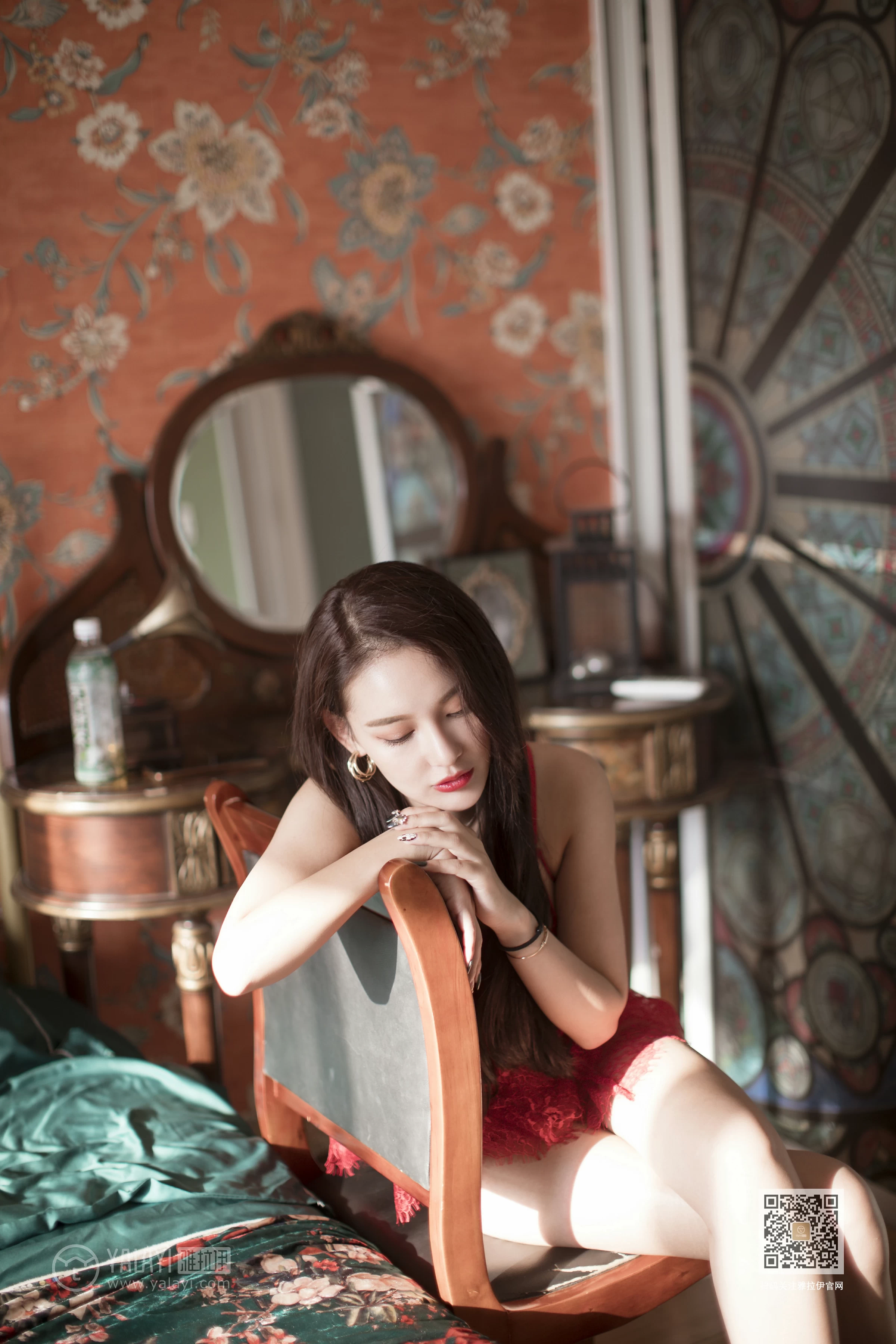 [YALAYI雅拉伊]Vol.458 锦秀奇缘 刘子炀 红色透视情趣内衣性感私房写真集第16张