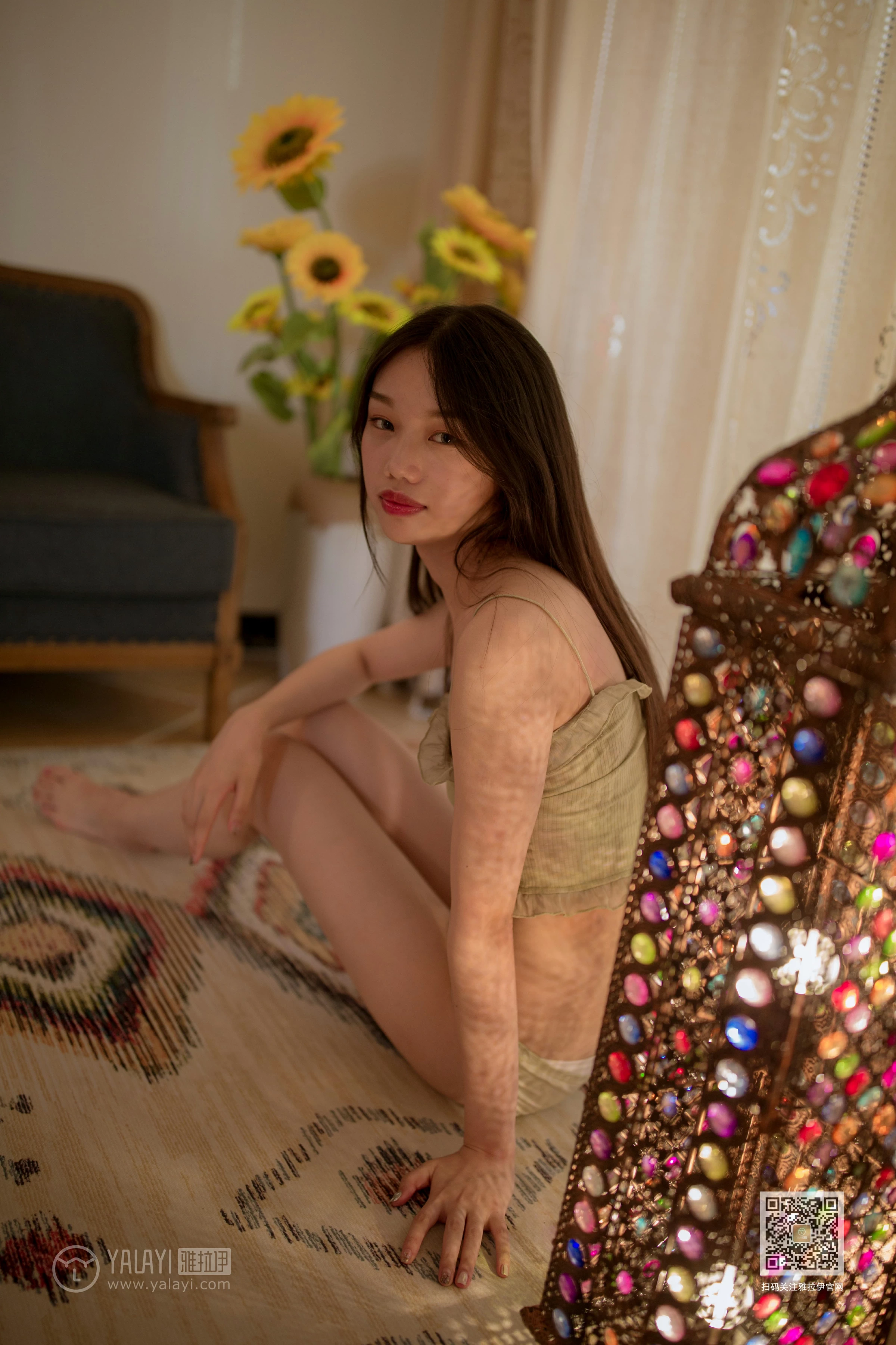 [YALAYI雅拉伊]Vol.466 小可爱 加奈 吊带蕾丝塑身内衣性感私房写真集第10张