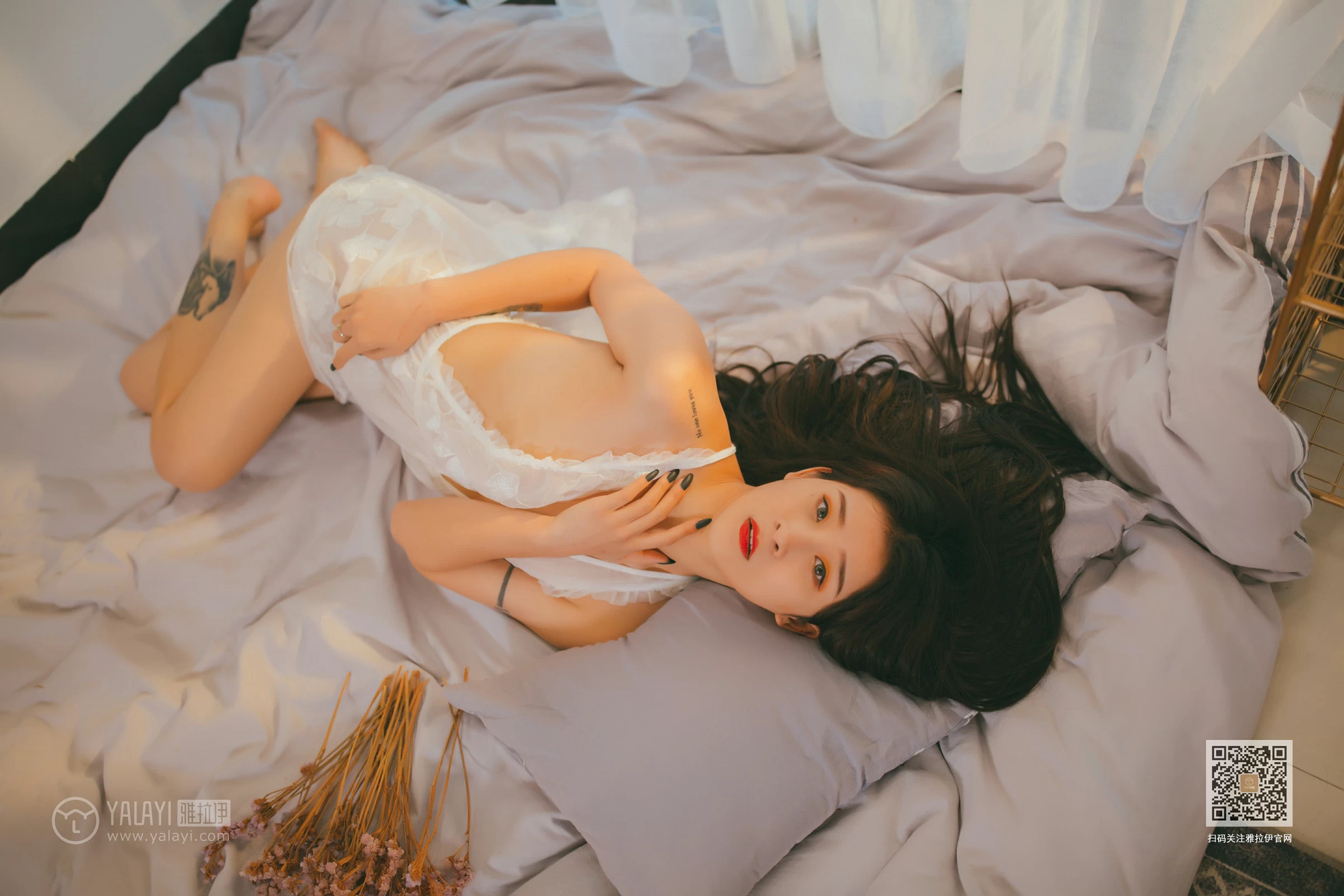 [YALAYI雅拉伊]Vol.536 吹弹可破 素素 白色透视情趣内衣裙性感私房写真集第16张