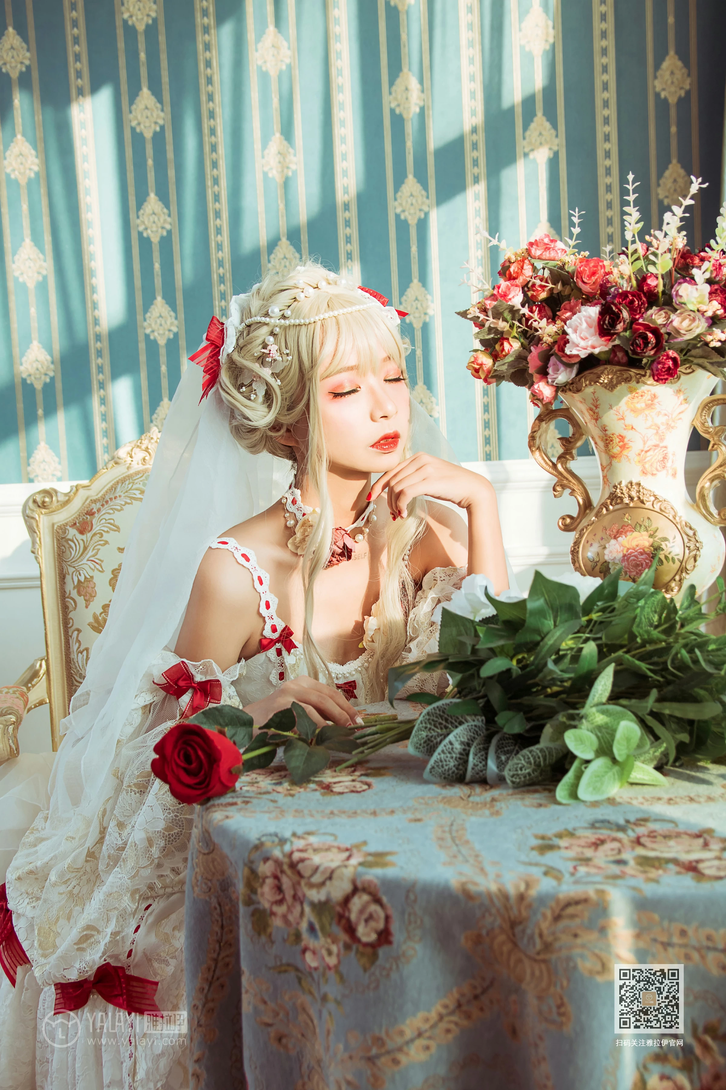 [YALAYI雅拉伊]Vol.521 梦幻洛丽塔 阿禾 白色情趣吊带连衣裙性感私房写真集第12张