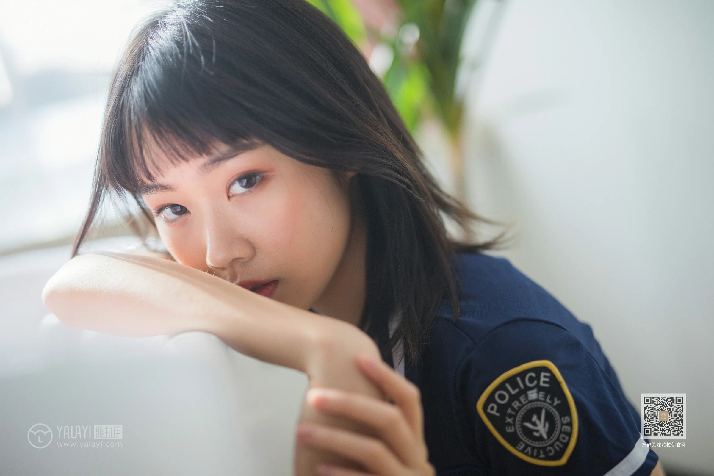 [YALAYI雅拉伊]Vol.544 雷霆警花 粉粉 蓝色情趣制服加短裙性感私房写真集第15张