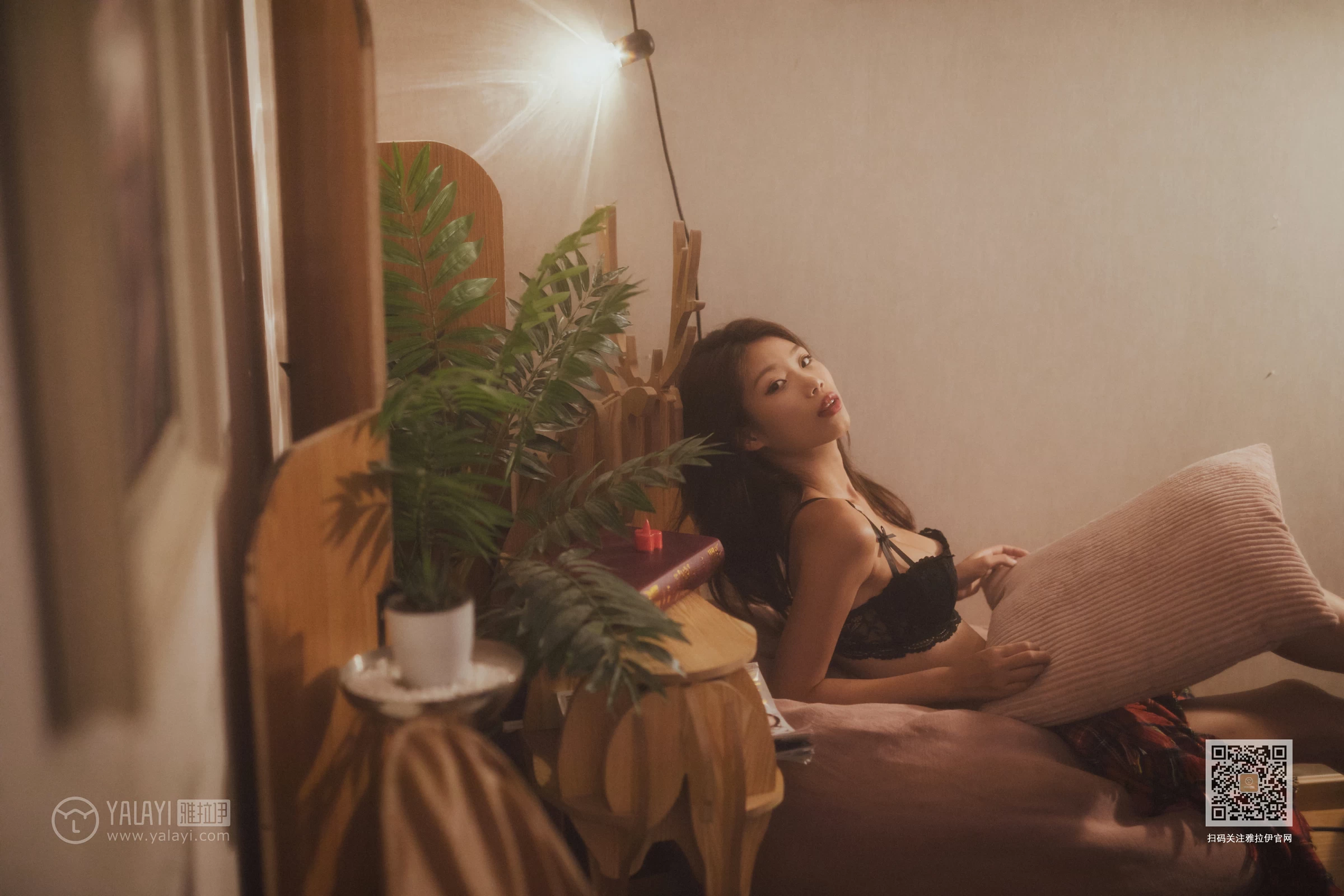 [YALAYI雅拉伊]Vol.548 梦境里的情人 静初 黑色蕾丝内衣性感私房写真集第2张